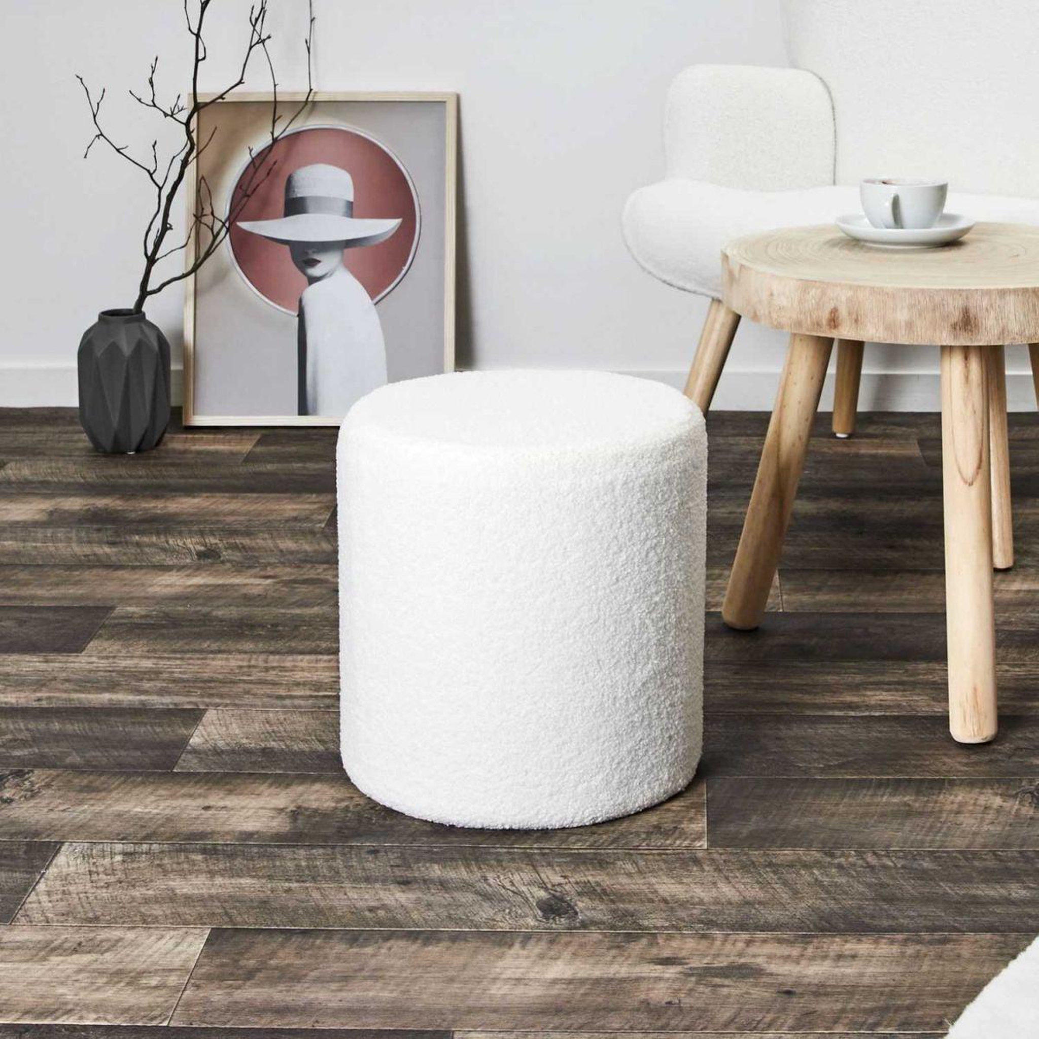 Voir la diapositive 3 : The Home Deco Factory Pouf bouclette  rhea  35cm blanc