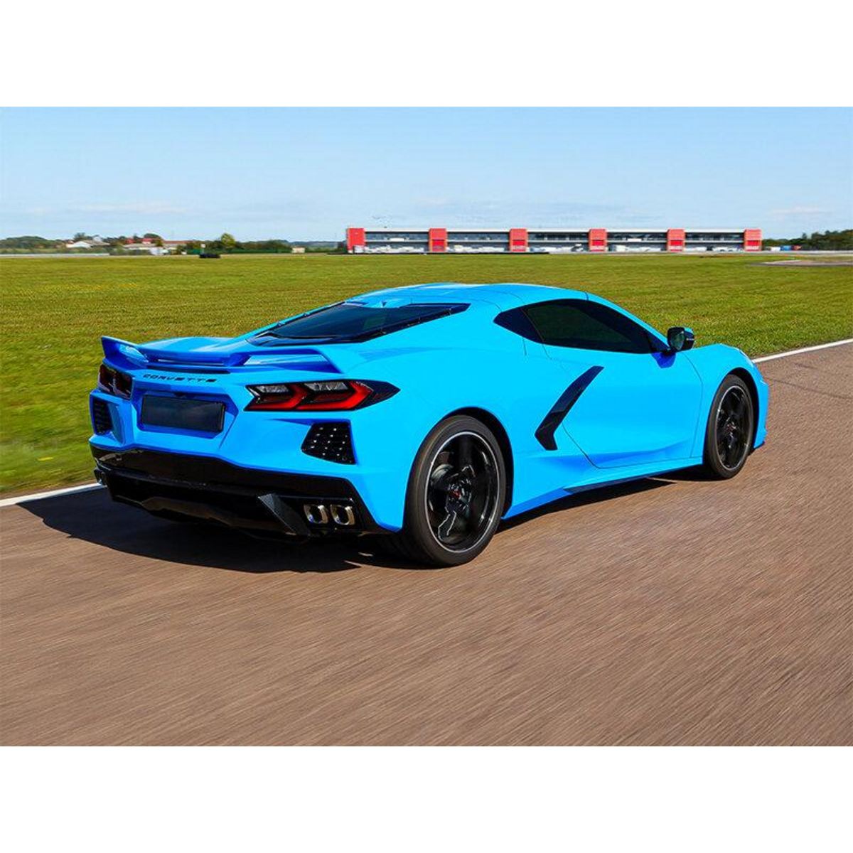 Smartbox Stage de pilotage : 5 à 6 tours de circuit au volant d'une Corvette C8 - Coffret Cadeau Sport & Aventure