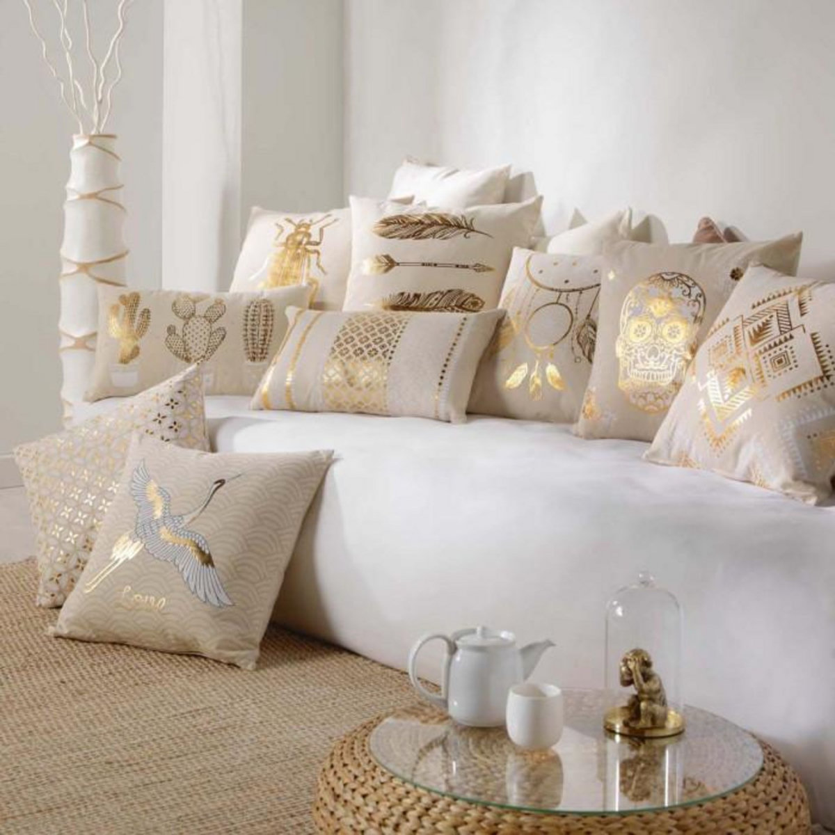 Paris Prix Coussin Déhoussable  Gaya  30x50cm Beige & Or