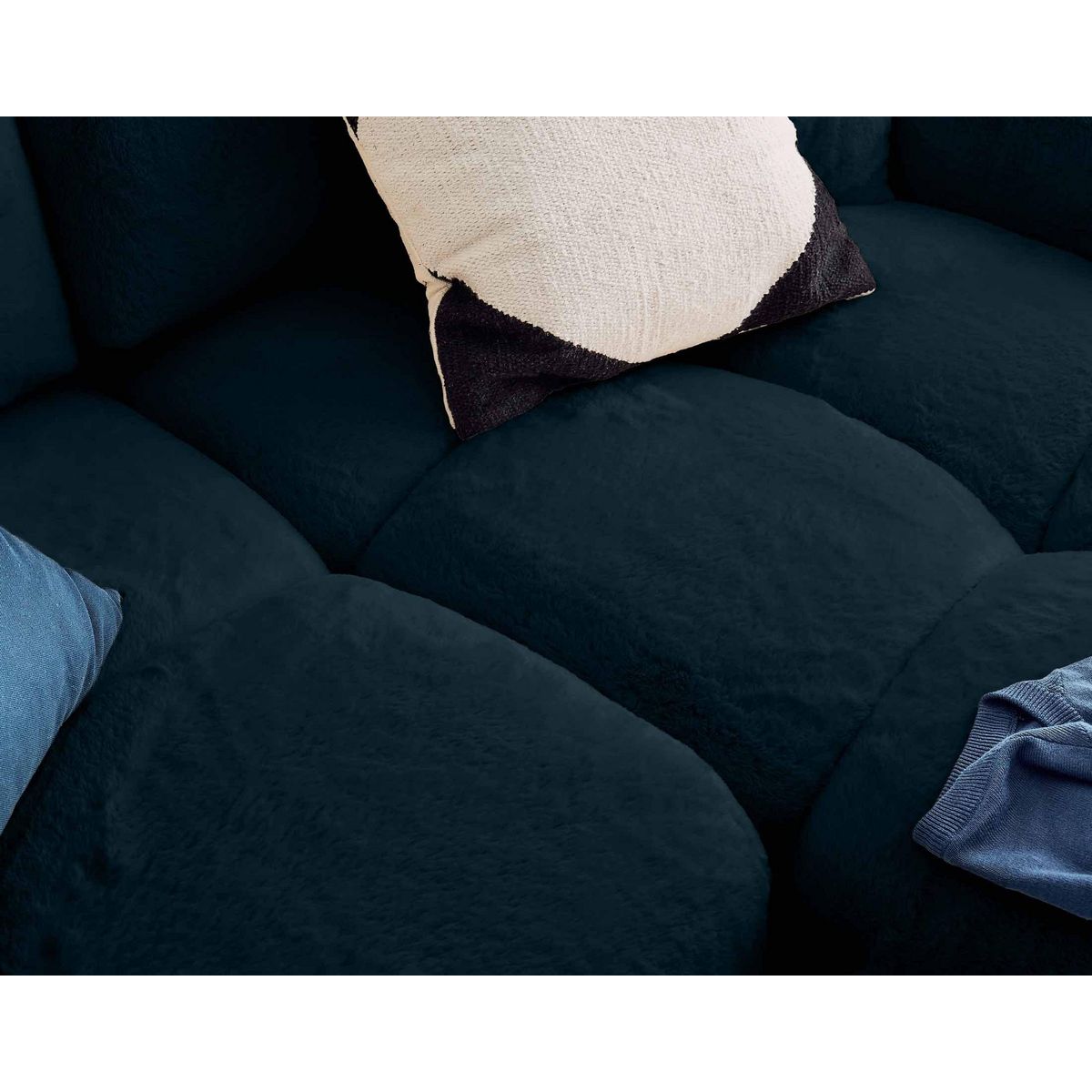 LISA DESIGN Crocus - canapé d'angle réversible - 4 places - convertible avec coffre - en fausse fourrure