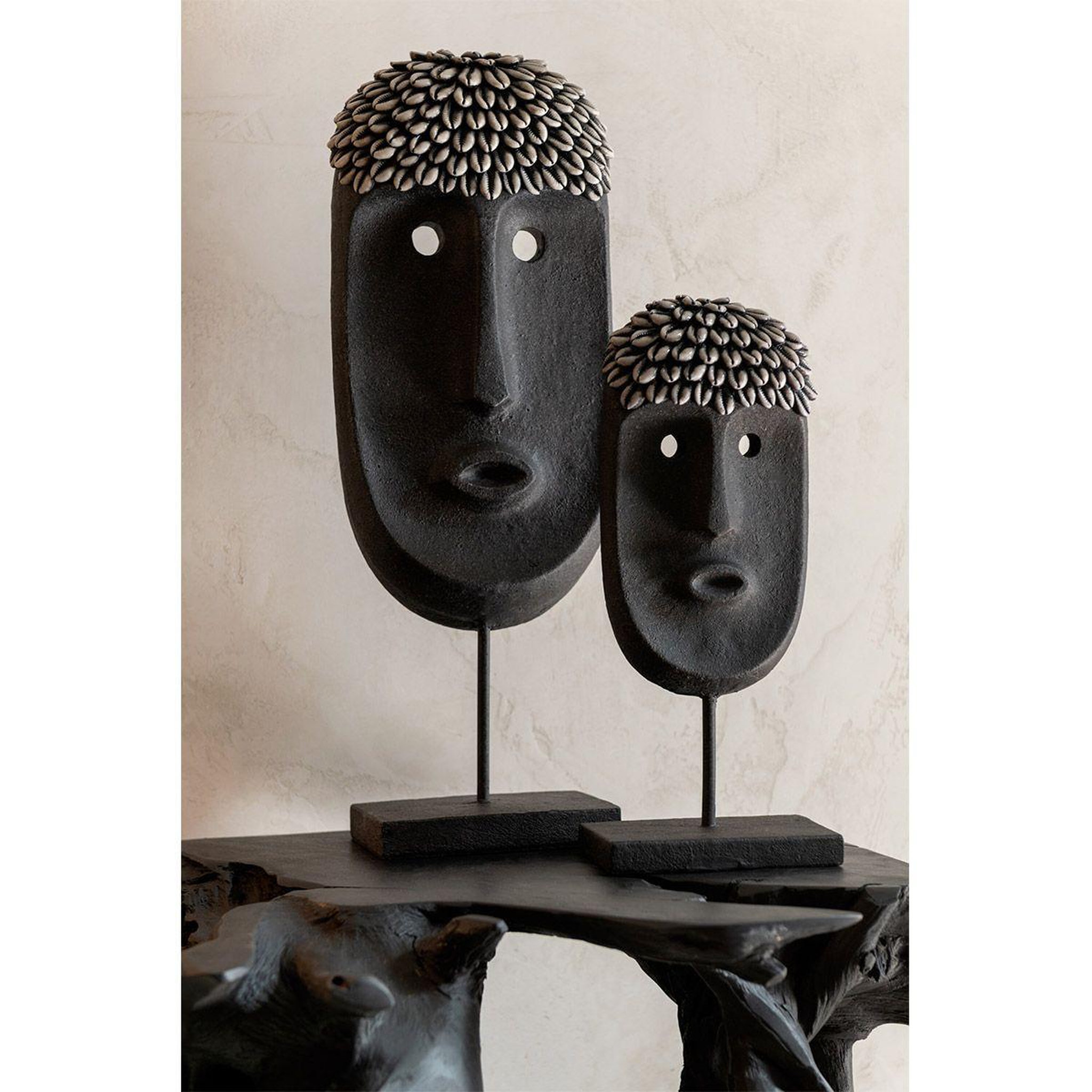 Voir la diapositive 3 : J-LINE Statue Déco  Masque Ethnique  34cm Noir