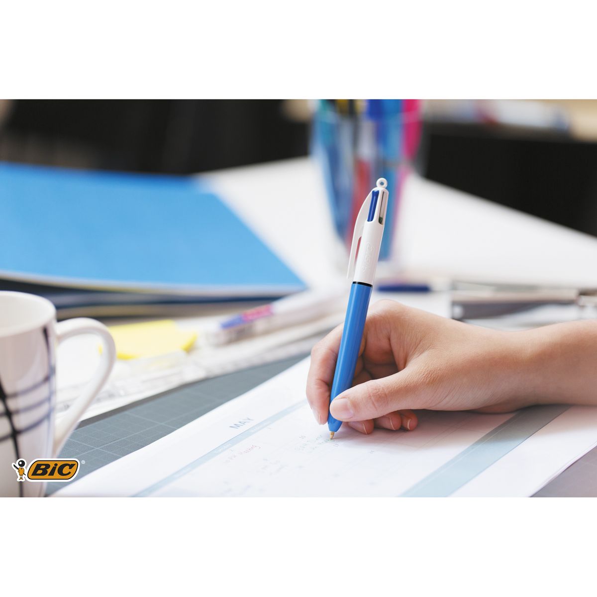 BIC Stylos-bille rétractables pointe moyenne bleu/noir/rouge/vert 4 COULEURS ANNIVERSAIRE (lot de 3)