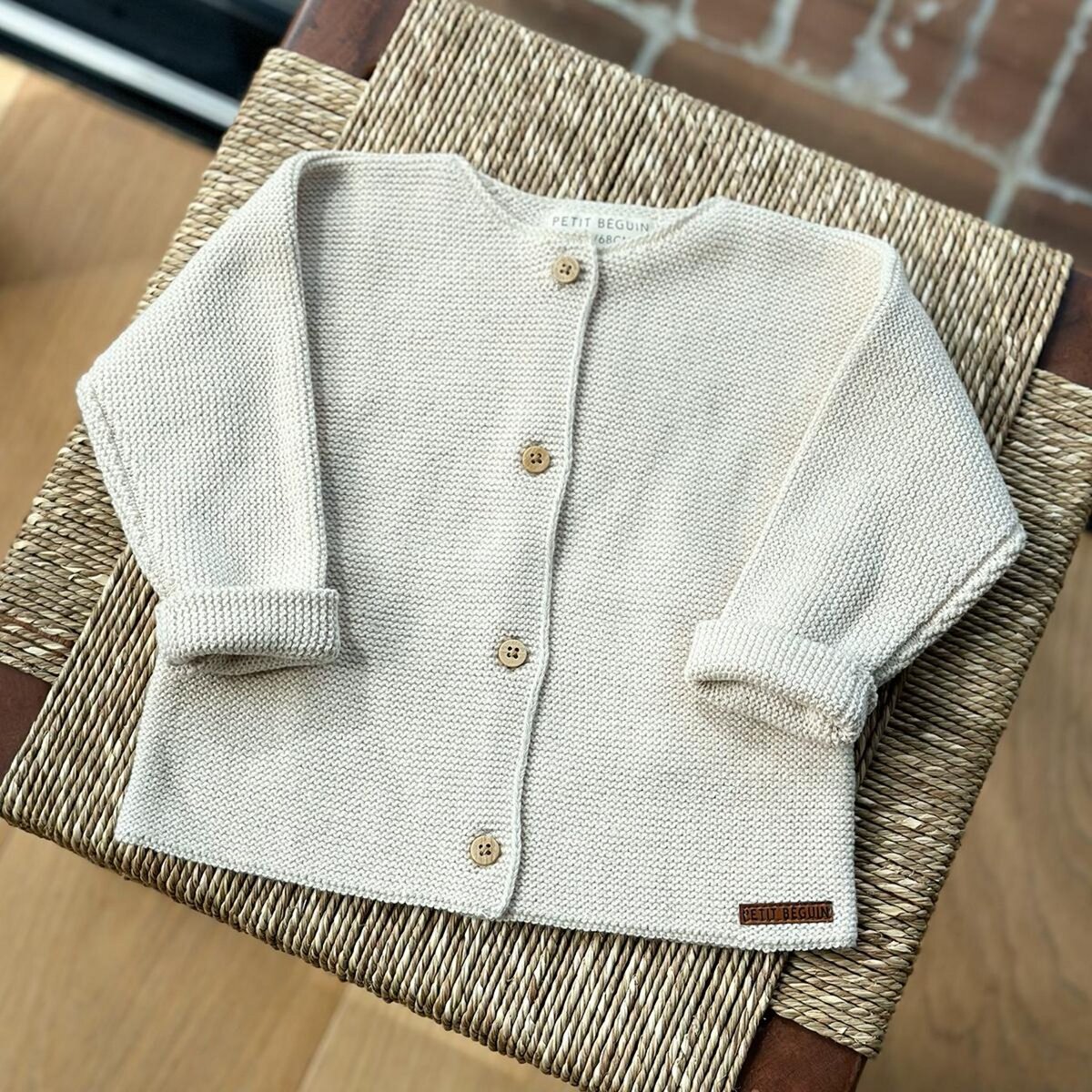 Petit Béguin Gilet bébé en tricot Lou