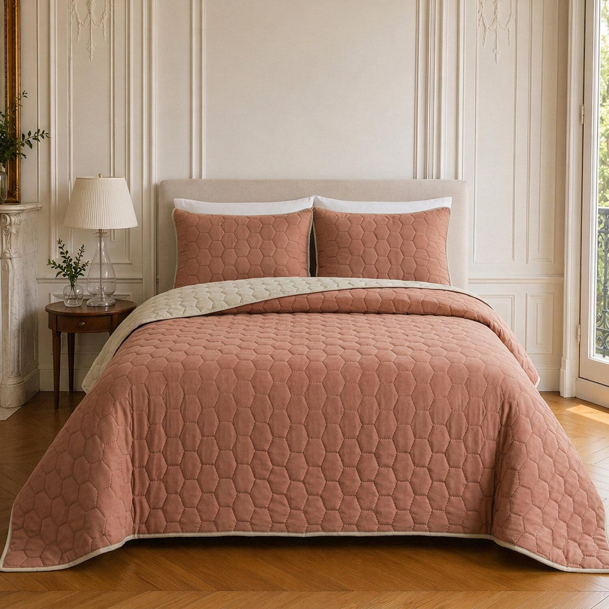 Voir la diapositive 1 : Home collection Couvre-lit matelassé réversible