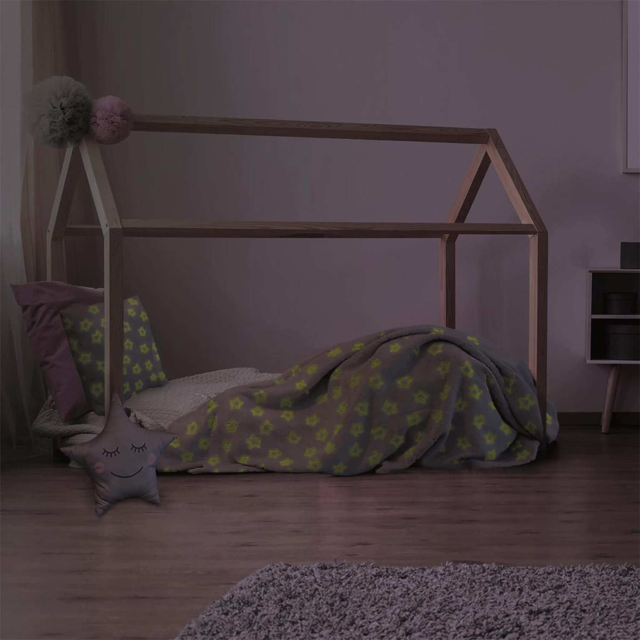 Voir la diapositive 5 : HOME DECO KIDS Plaid phosphorescent enfant  étoiles  120x150cm blanc