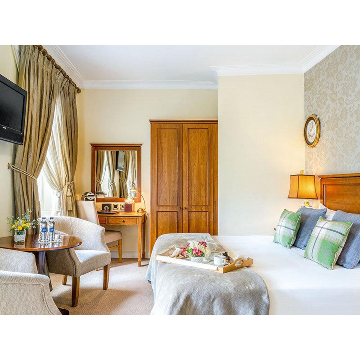 Smartbox Voyage en Europe : Pass Interrail Global Continu 22 jours avec nuit en hôtel - Coffret Cadeau Multi-thèmes