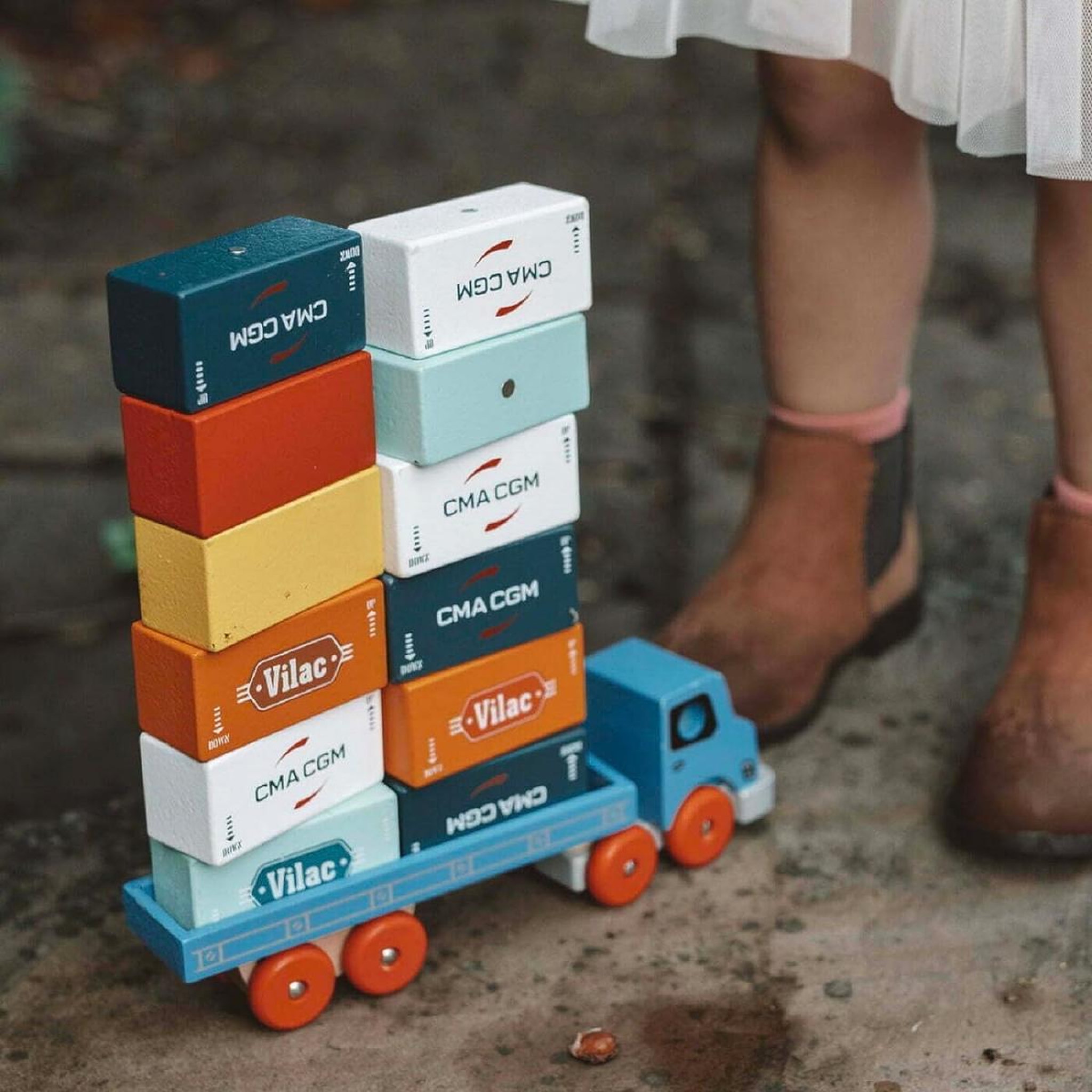 Voir la diapositive 5 : Vilac ity - Camion porte container
