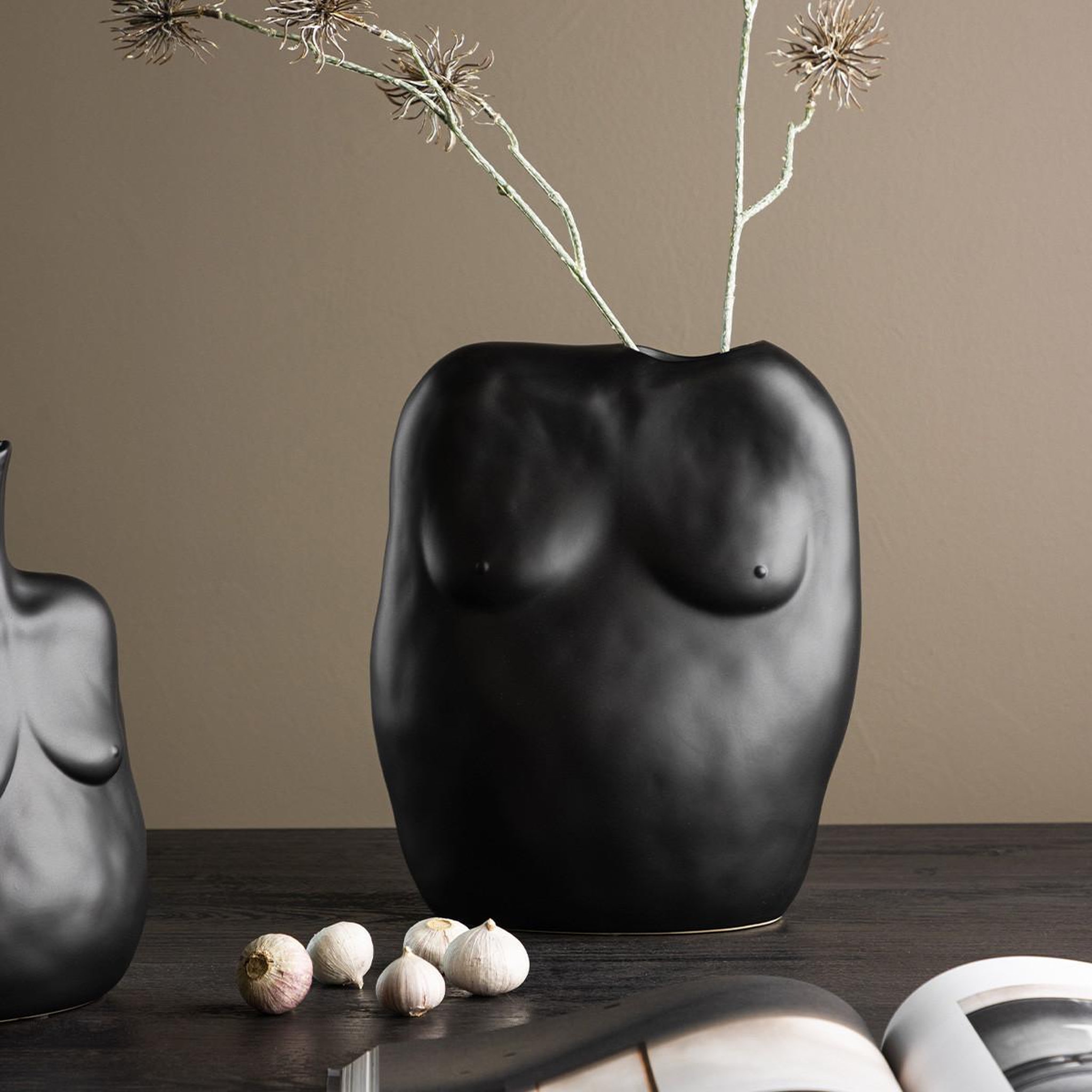 Voir la diapositive 6 : Paris Prix Vase buste en céramique  romie  28cm noir