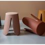 Voir la diapositive 2 : Leitmotiv Tabouret Keystone