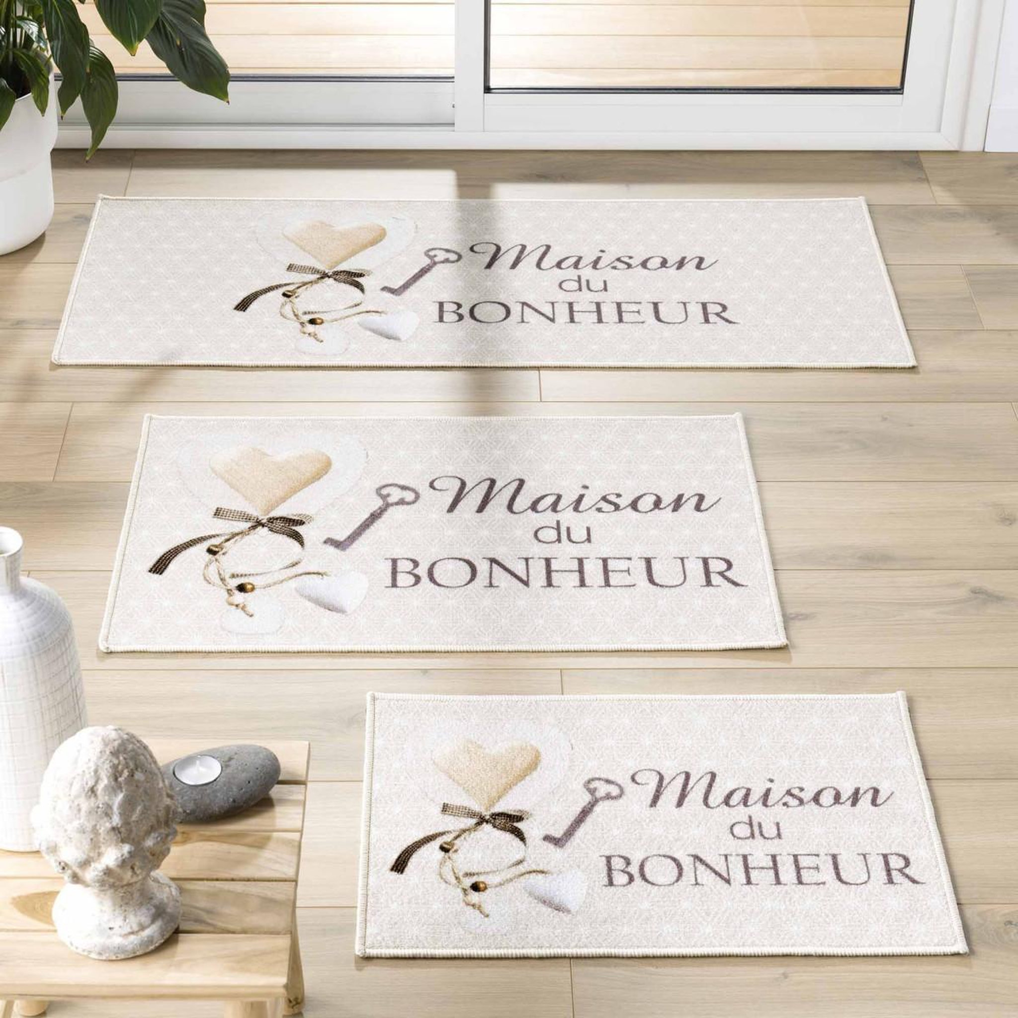 Voir la diapositive 4 : Douceur d'Intérieur Tapis déco imprimé  happiness  50x120cm beige