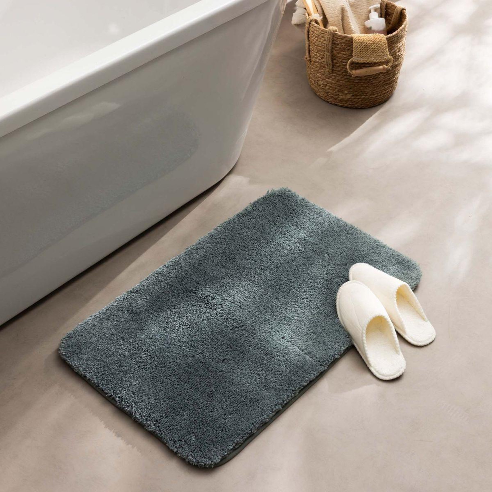 Voir la diapositive 5 : Douceur d'Intérieur Tapis de bain en microfibre  mael  50x80cm vert cèdre