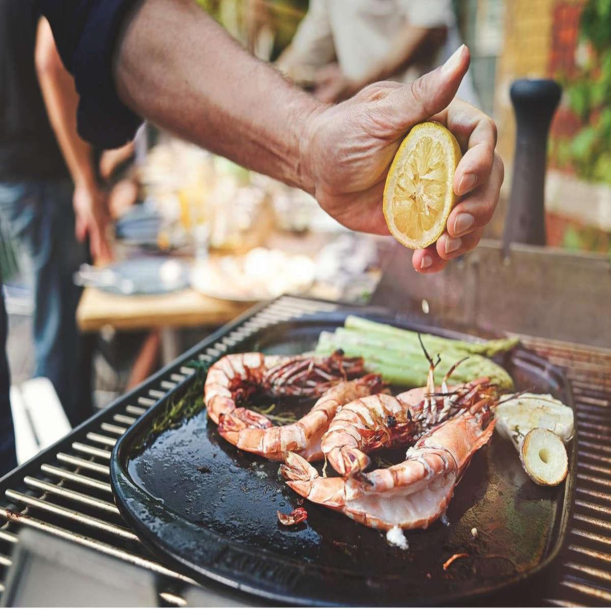Voir la diapositive 3 : Weber Plaque plancha céramique pour barbecue weber grand modèle 48 x 34,5 cm