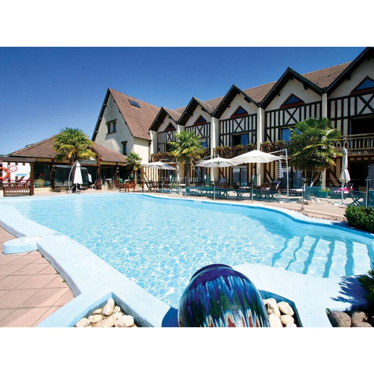 Smartbox Escapade étoilée avec pause relaxante au bain bouillonnant - Coffret Cadeau Séjour