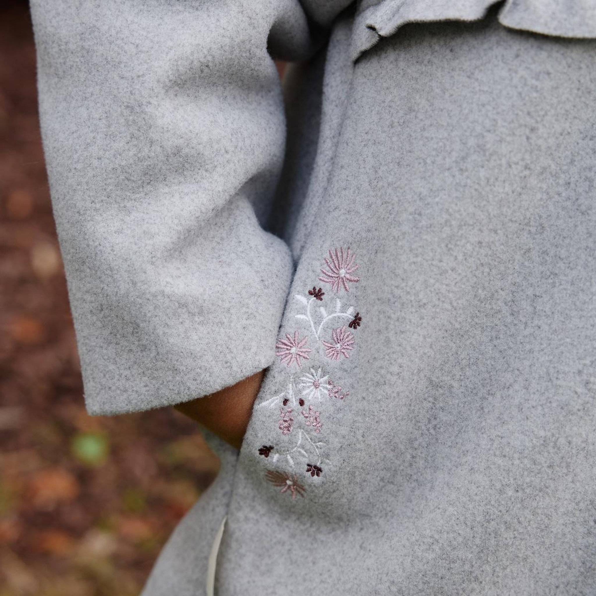 Voir la diapositive 5 : PETIT BEGUIN Manteau enfant avec capuche Jeanne