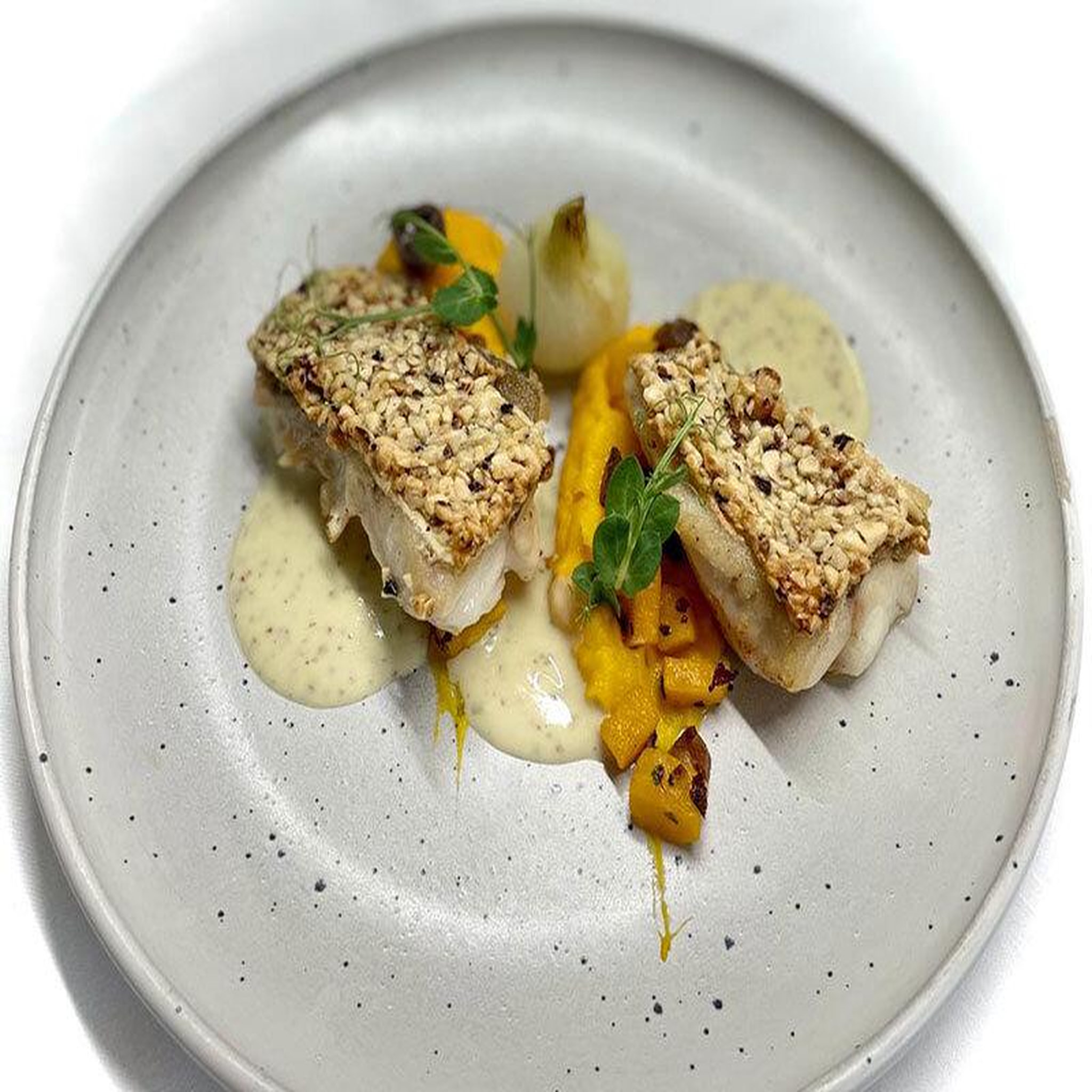 Voir la diapositive 4 : Smartbox Repas gourmand à 3 plats au restaurant d'un hôtel 4* sur l'île de ré - coffret cadeau gastronomie