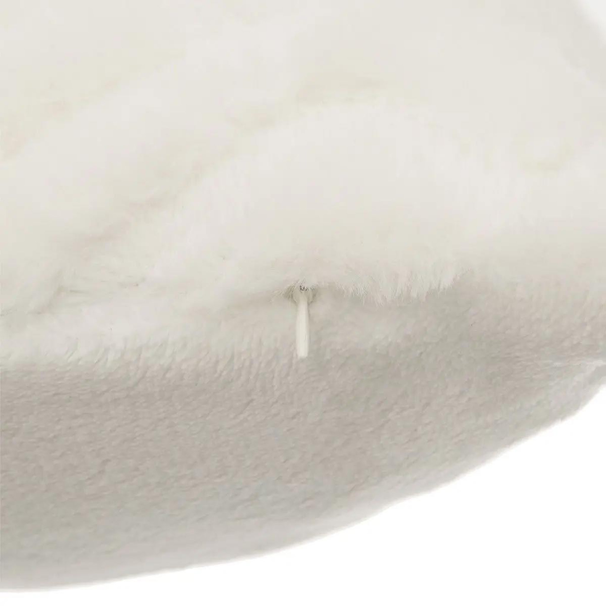 Voir la diapositive 2 : ATMOSPHERA Coussin Imitation Fourrure  Mara  45x45cm Blanc