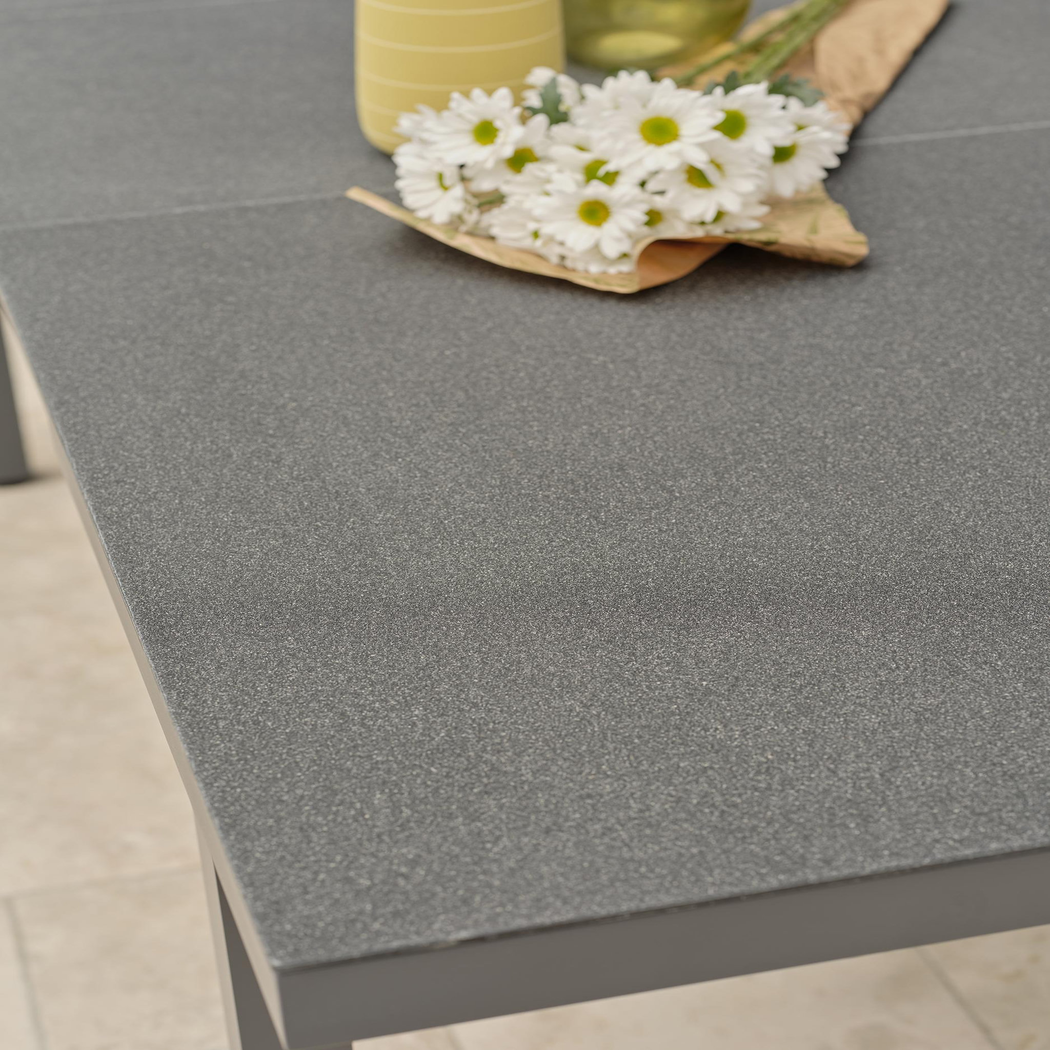 Voir la diapositive 4 : DCB GARDEN Table en aluminium et spraystone avec rallonge automatiquee (10 places)
