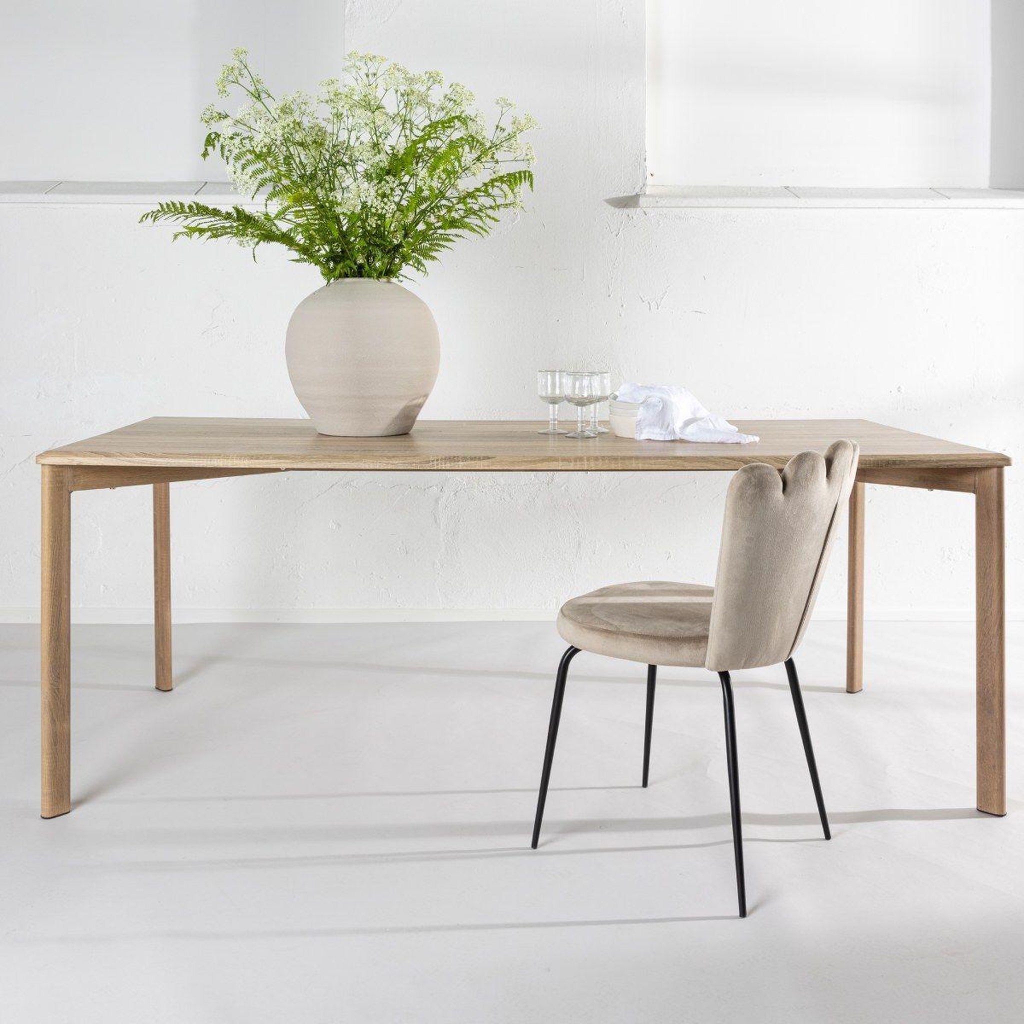 Voir la diapositive 5 : Paris Prix Table à manger design  damon  200cm naturel