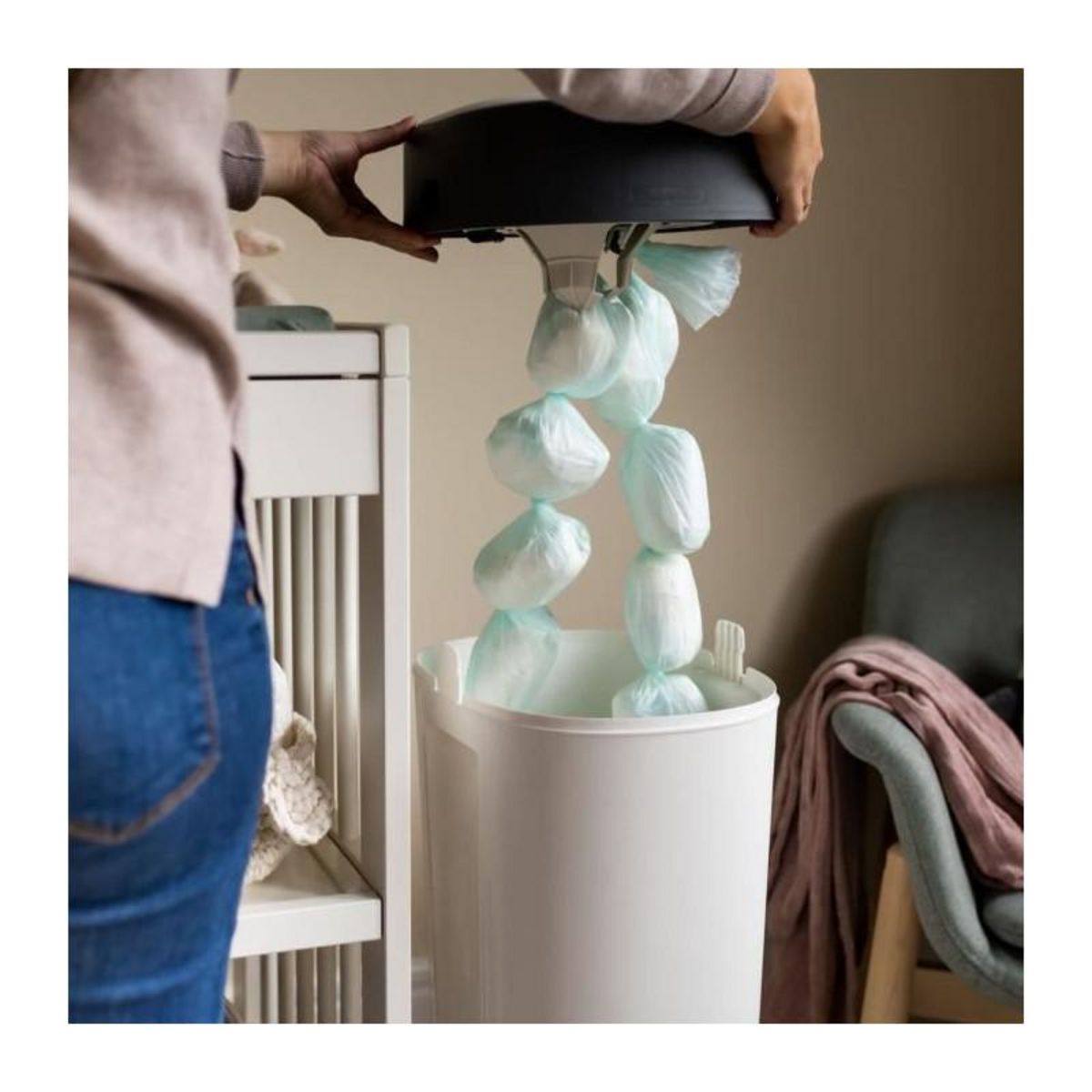 TOMMEE TIPPEE TOMMEE TIPPEE Twist and Click Poubelle a Couches de Taille XL, Comprend 1x Recharge avec GREENFILM