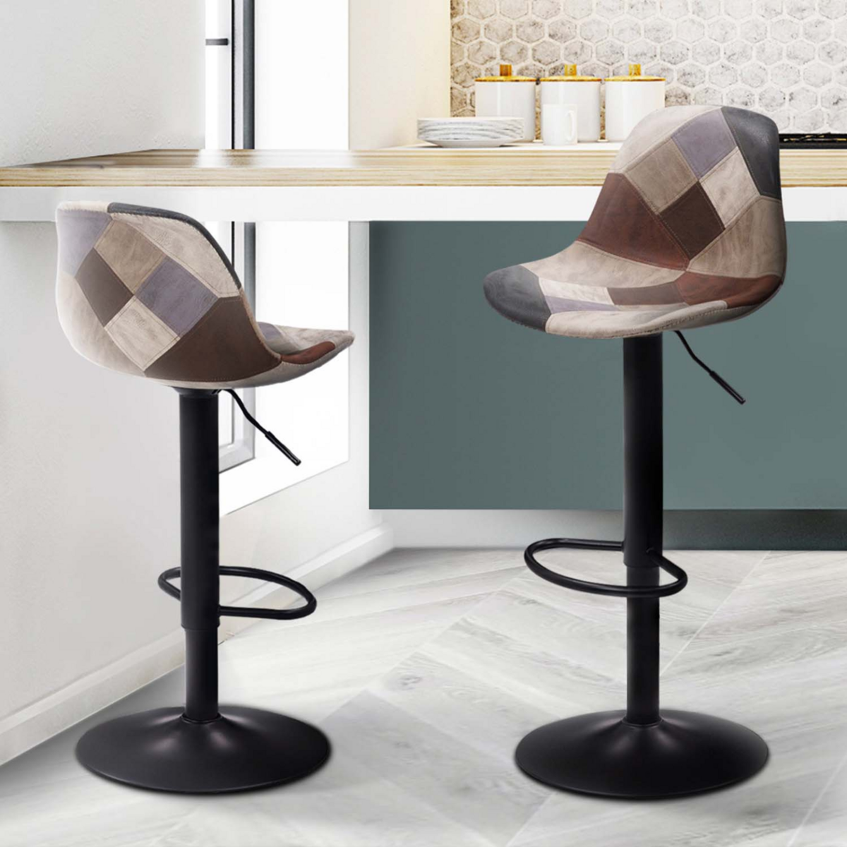 ID MARKET Lot de 2 tabourets de bar KARL design patchworks marron, gris et beiges pied noir