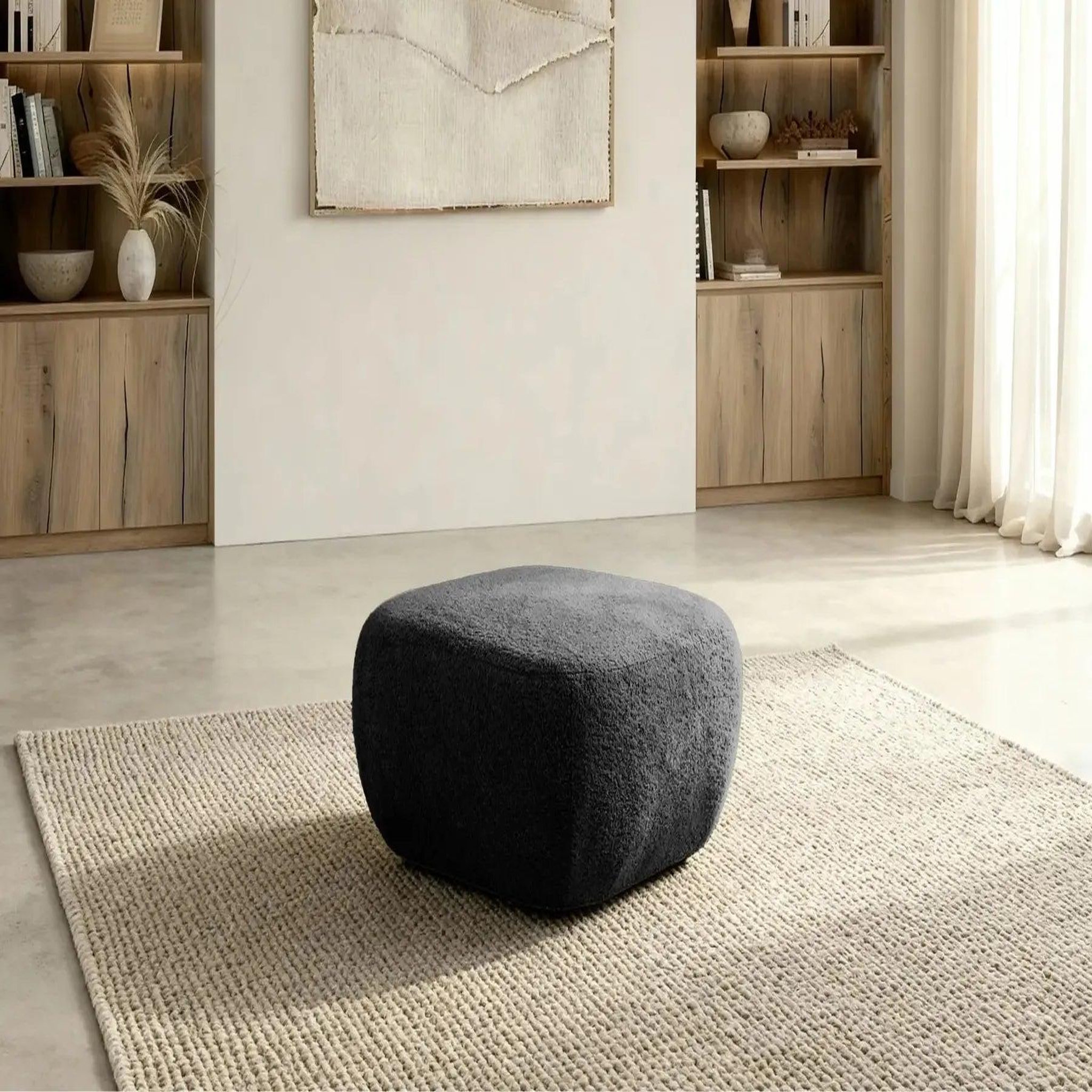 Voir la diapositive 2 : CASANOVA PARIS Santiago - pouf tissu bouclette