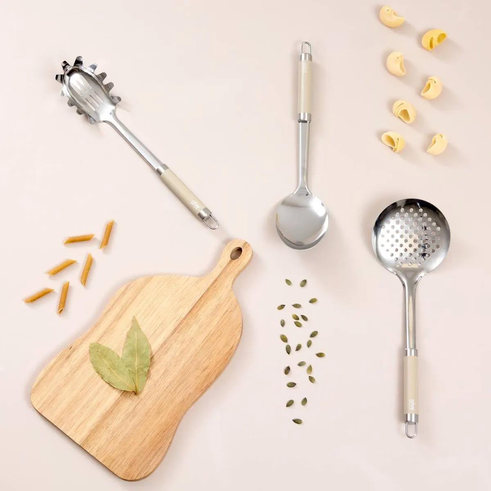 Voir la diapositive 5 : FIVE Louche en inox  solstice  29cm beige
