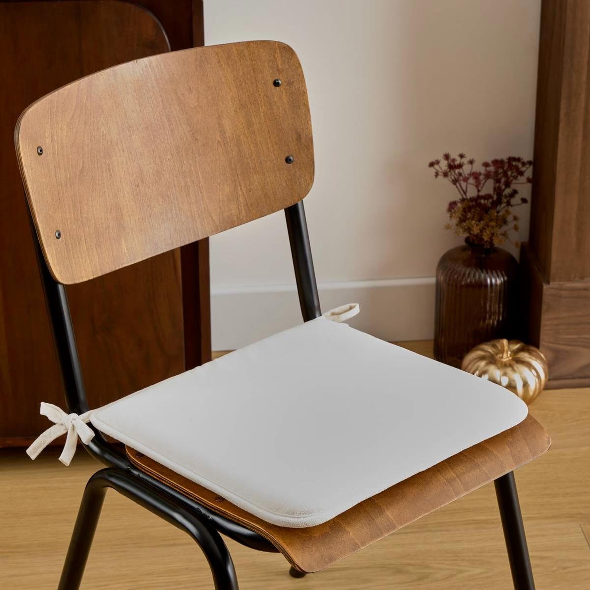 Voir la diapositive 4 : ATMOSPHERA Galette de chaise uni  lilou  38x38cm ivoire
