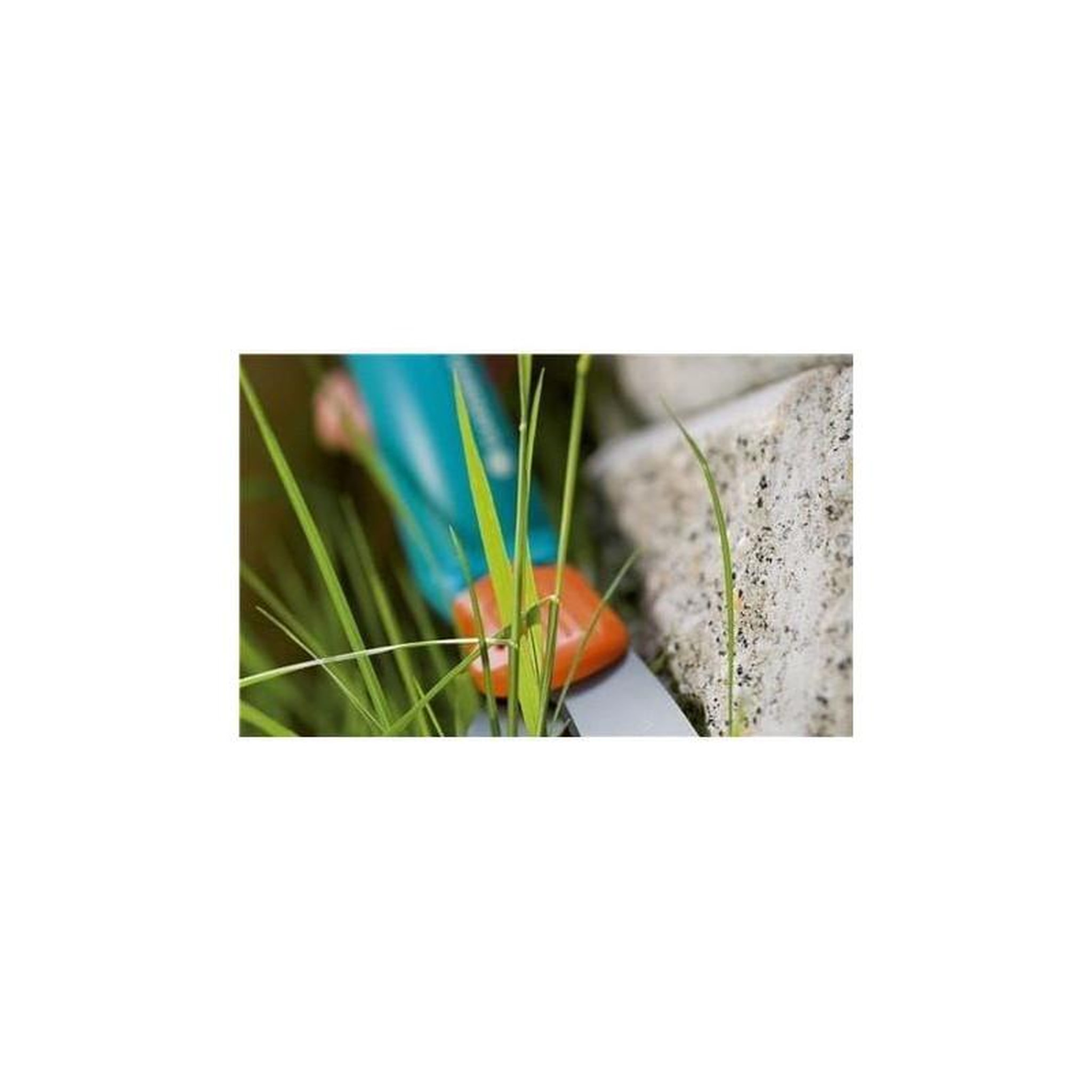 Voir la diapositive 2 : Gardena Cisaille à gazon orientable Comfort