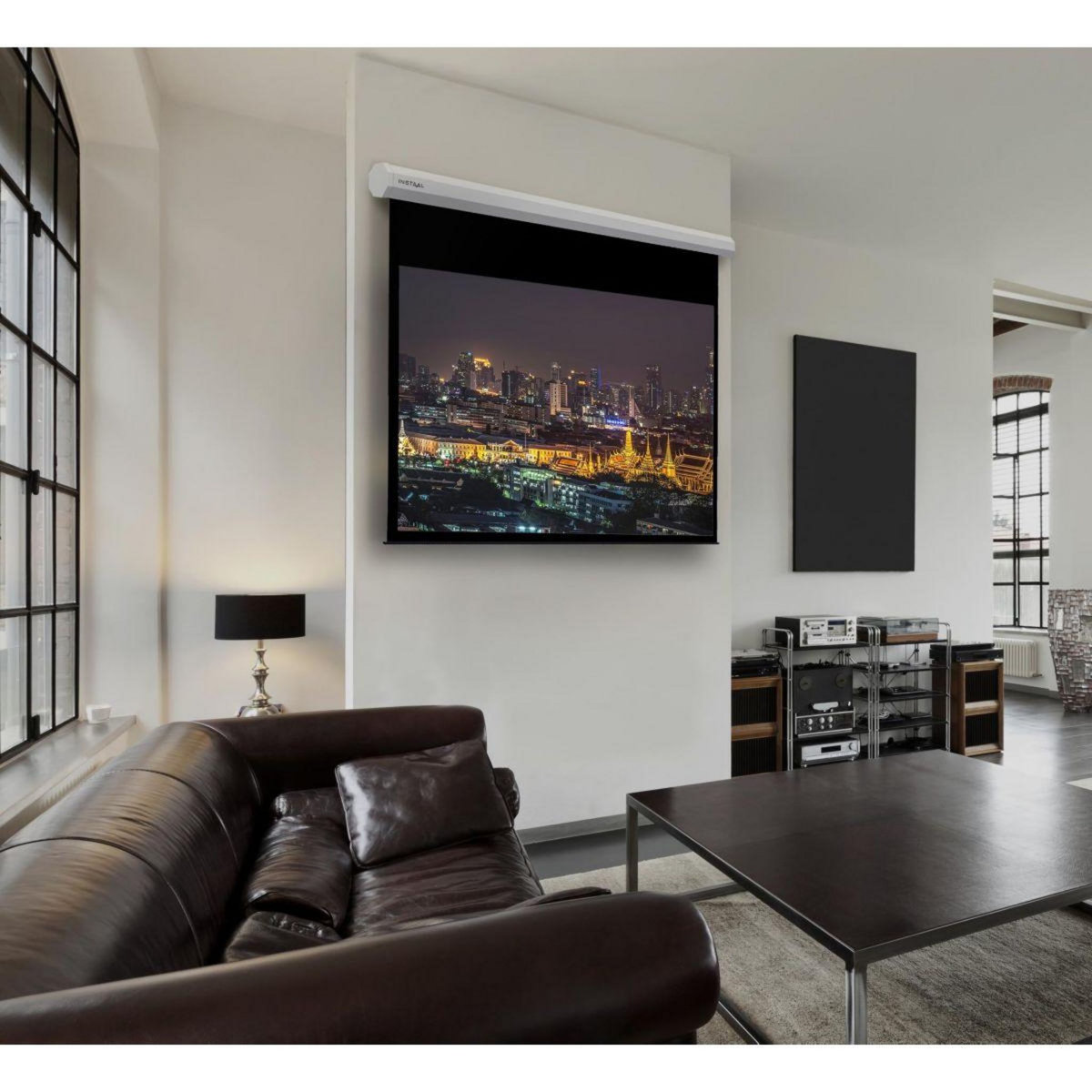 INSTAAL Ecran de projection 240x135cm Motorisé 16:9