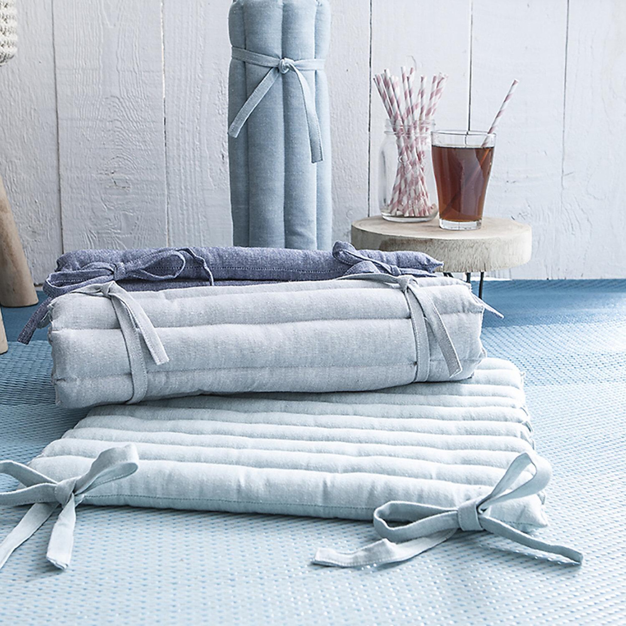 Voir la diapositive 2 : Home collection Assise roulée 100%coton finition chambray cabane de la plage