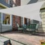 Voir la diapositive 2 : OUTSUNNY Voile d'ombrage triangulaire grande taille 4 x 4 x 4 m polyester imperméabilisé haute densité 160 g/m² gris