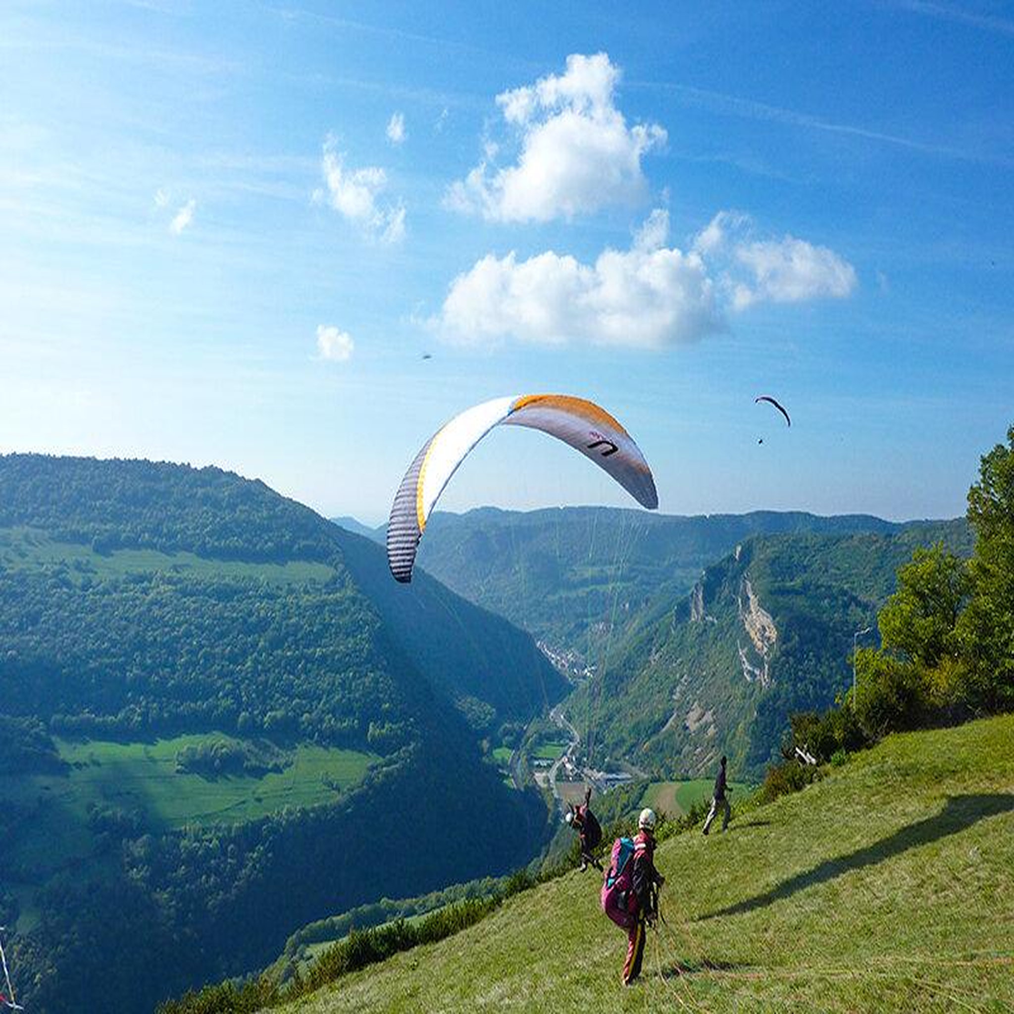 Voir la diapositive 3 : Smartbox Vol en parapente de 25 min avec photo-souvenir près du mont blanc pour 1 personne - coffret cadeau sport & aventure