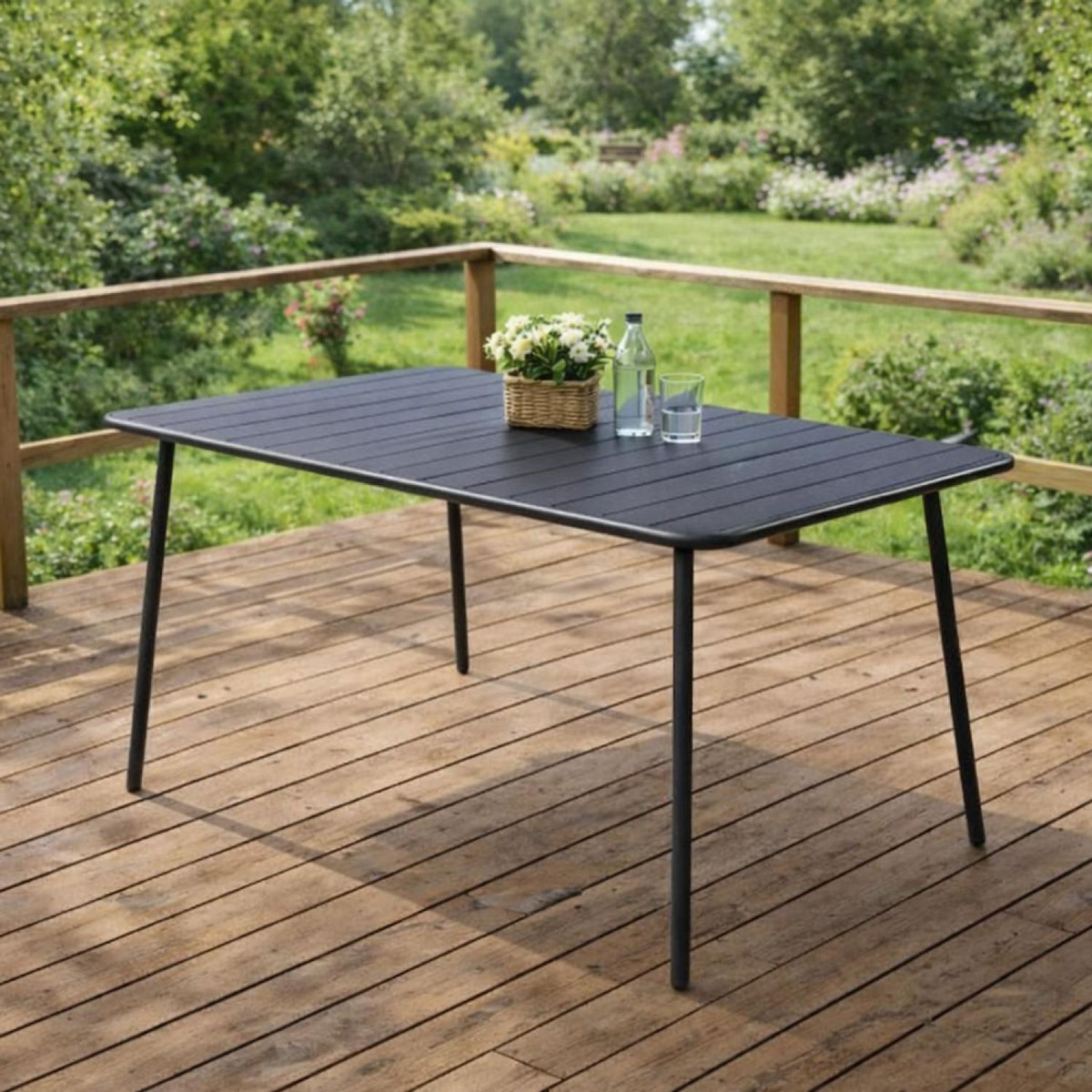 CONCEPT USINE Table de jardin 4 à 6 places 120cm gris foncé BERGAME