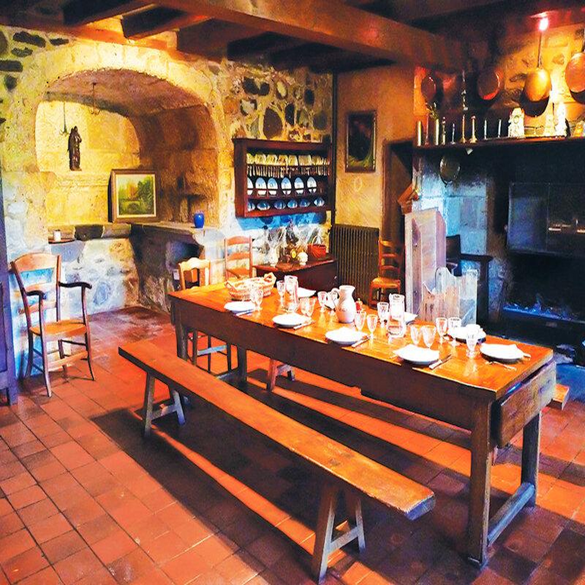 Voir la diapositive 3 : Smartbox 3 jours de charme en chambre d'hôtes avec dîner 4 plats au cœur de l'auvergne - coffret cadeau séjour