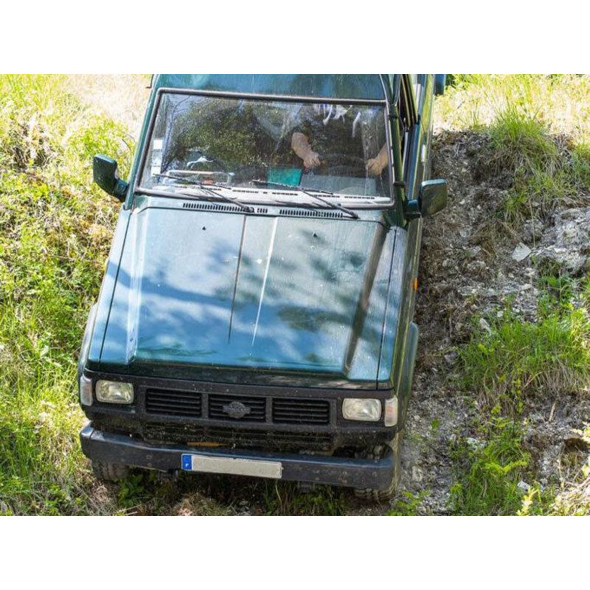 Smartbox Stage de pilotage en 4x4 de 3h15 autour du château de Reilly dans l'Oise - Coffret Cadeau Sport & Aventure