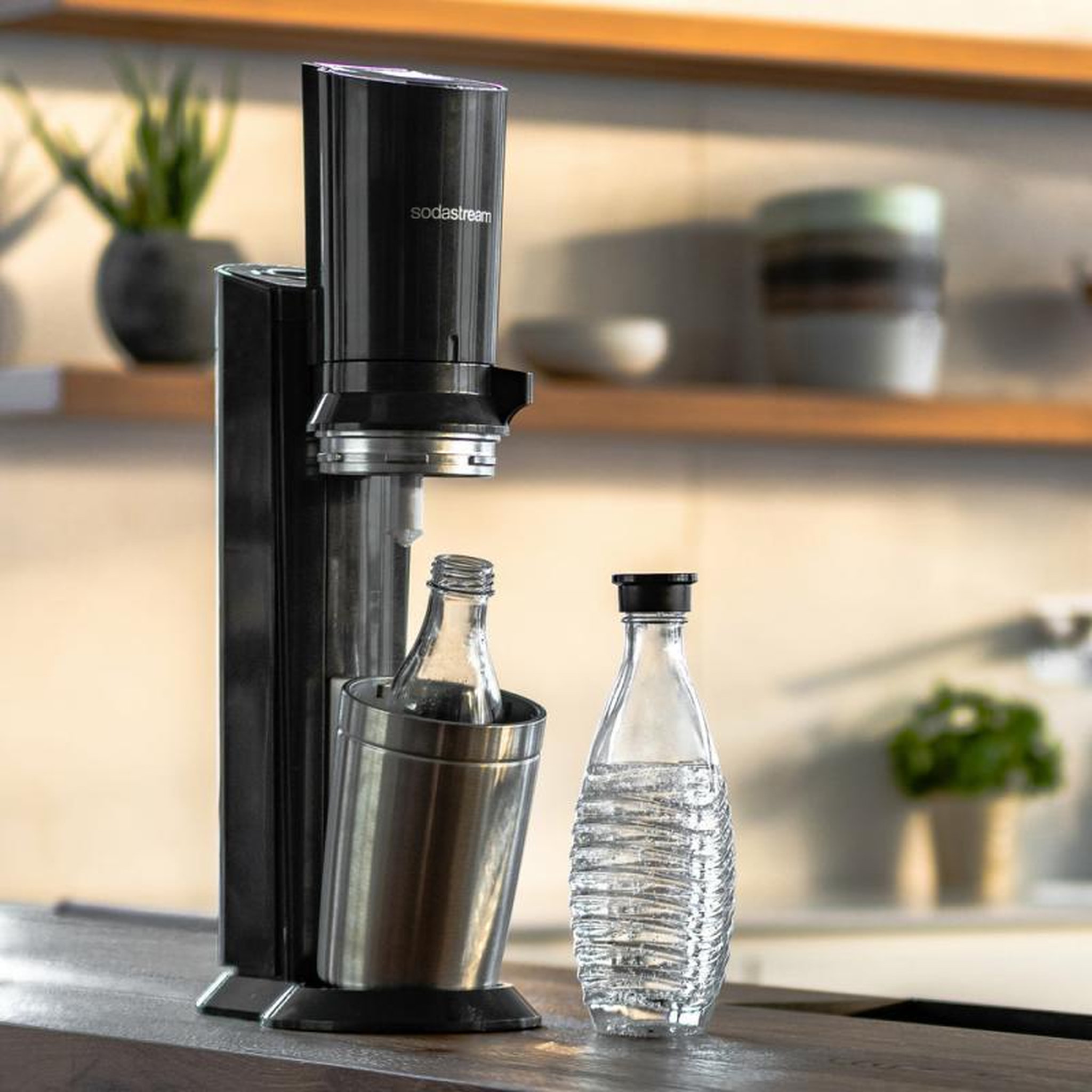 Voir la diapositive 3 : SODASTREAM SodaStream Soda Maker Crystal 3 0 Promopack QC black Schwarz incl 3 Glasbottles (1016413490)