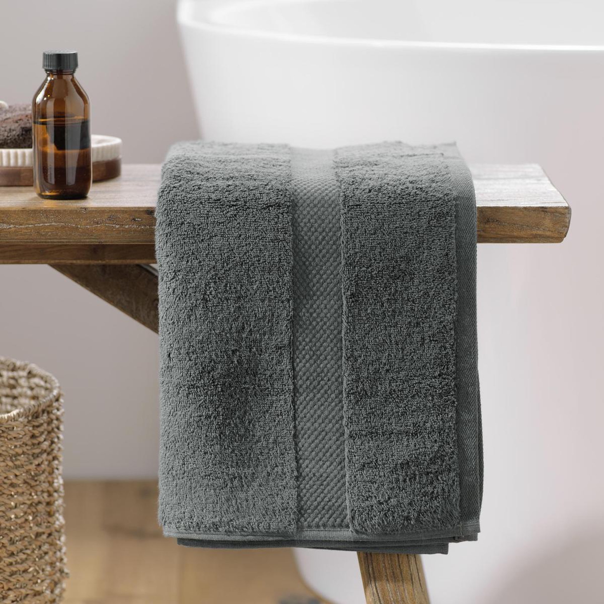 Voir la diapositive 5 : Douceur d'Intérieur Serviette de Toilette  Elegance  50x90cm Anthracite