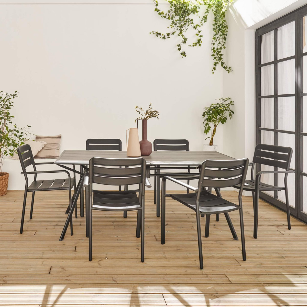 SWEEEK Table de jardin plateau effet bois structure acier 180 cm avec 6 fauteuils en acier incluses