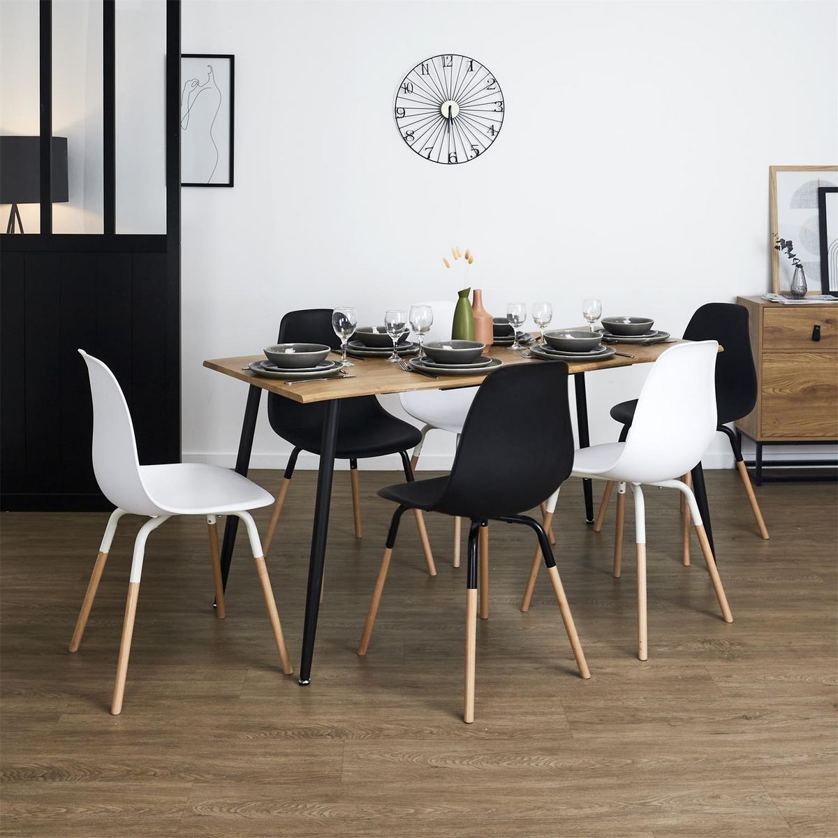 The Home Deco Factory Table extensible pour 4 à 6 personnes en bois Honoré  - Marron et noir