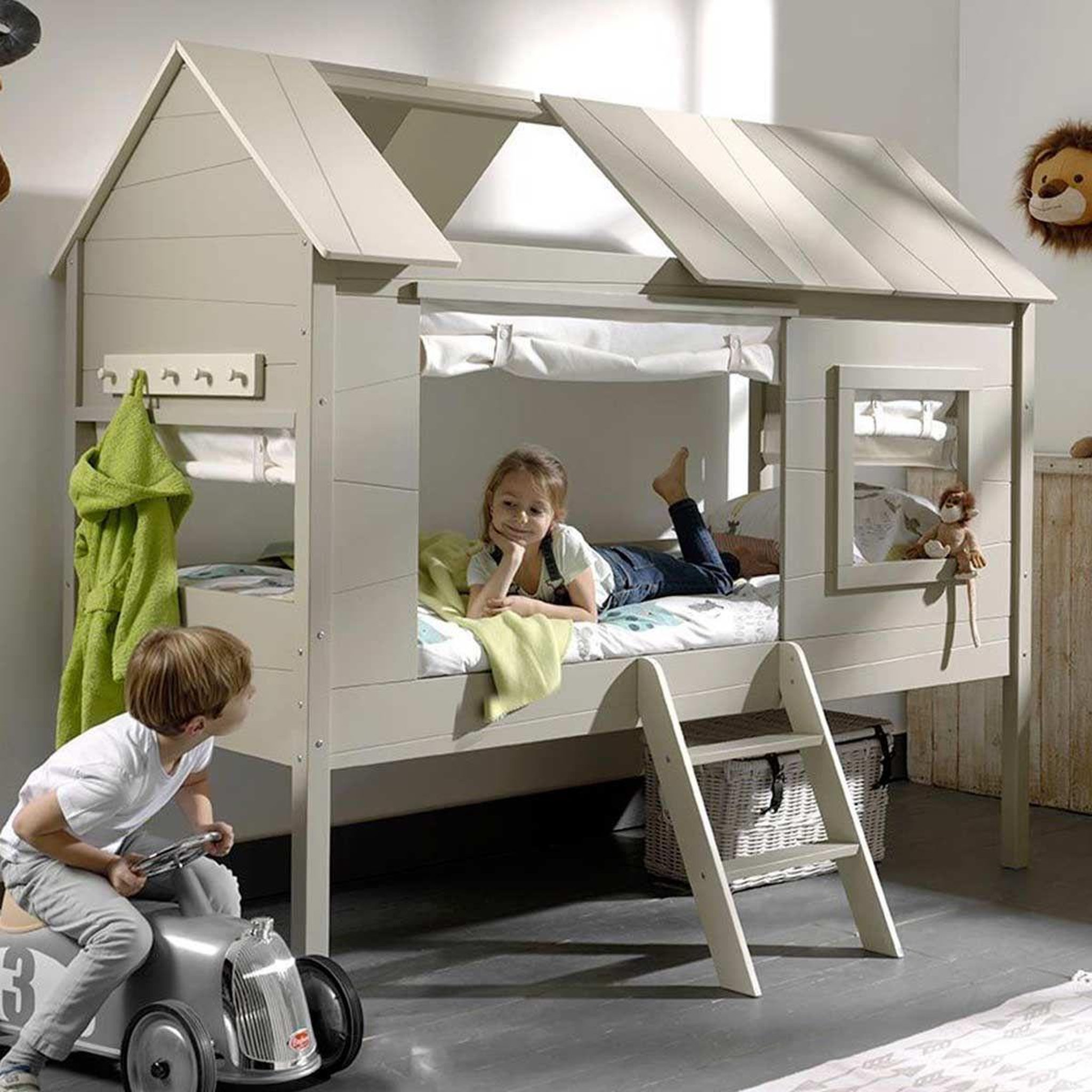Voir la diapositive 1 : Paris Prix Pack - lit cabane enfant, sommier & 4 rideaux  charlotte  90x200cm beige