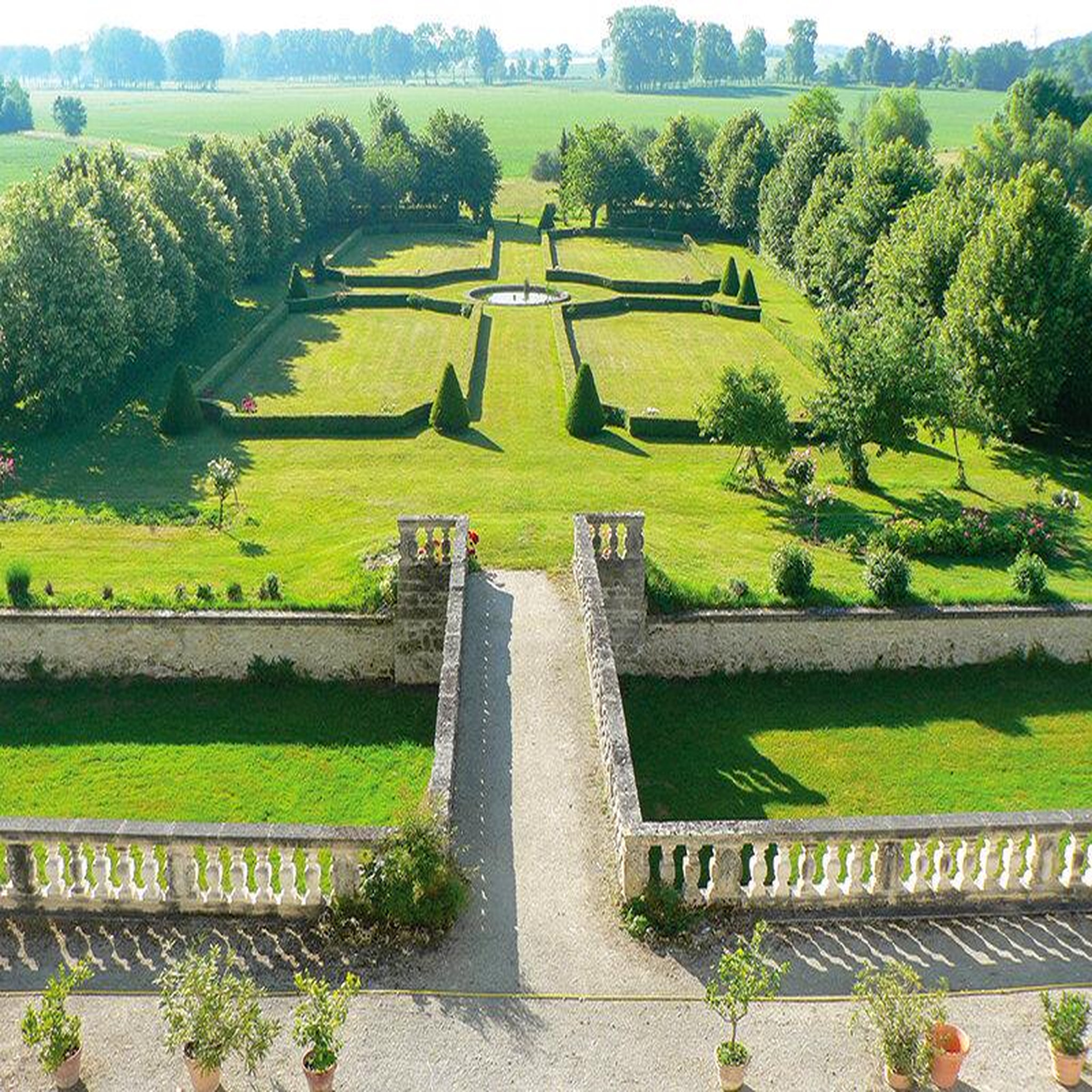 Voir la diapositive 4 : Smartbox 3 jours d'exception dans un château du périgord - coffret cadeau séjour