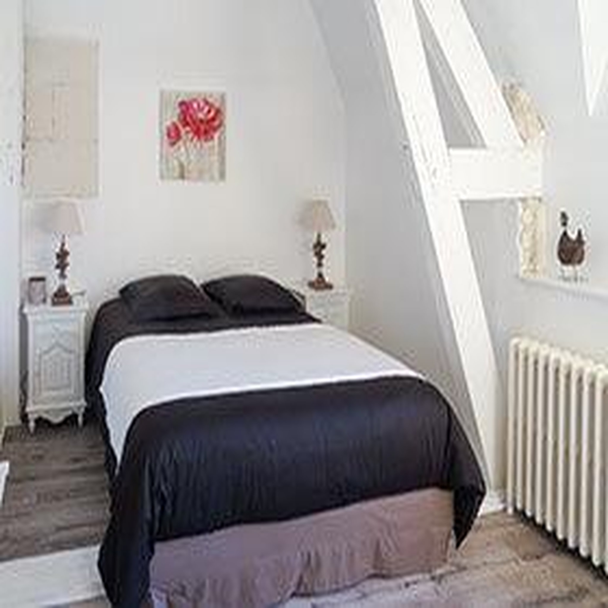 Voir la diapositive 2 : Smartbox Escapade de 3 jours dans un manoir près de tours avec visite de caves, dîner et bain bouillonnant - coffret cadeau séjour