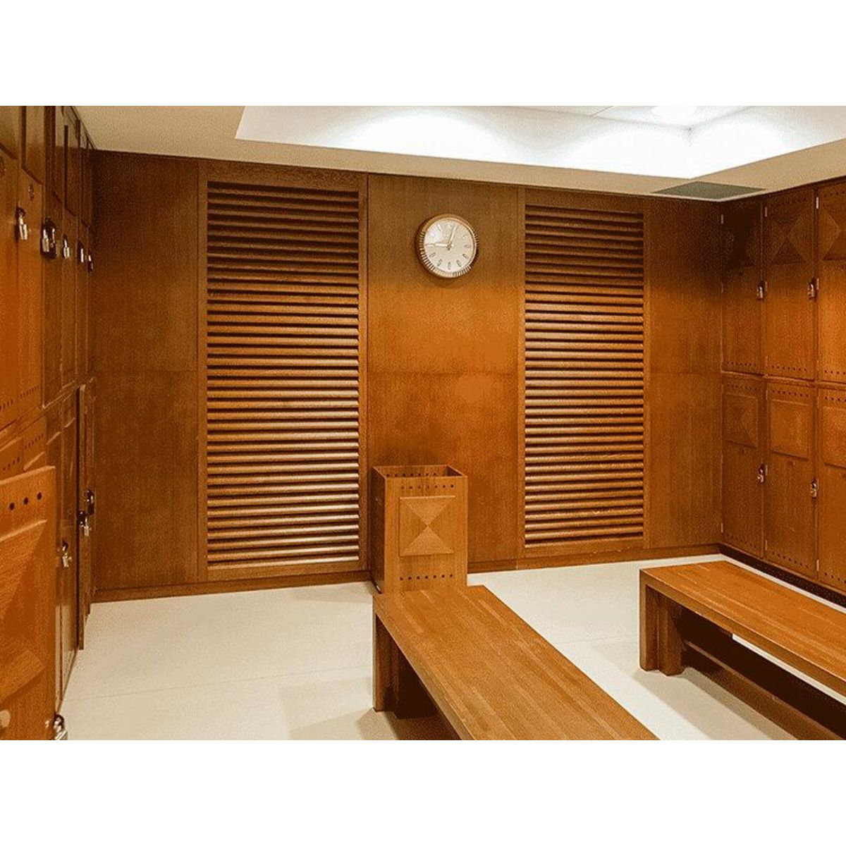 Smartbox Dans les coulisses du tennis : visite guidée du Stade Roland Garros à Paris pour 2 adultes - Coffret Cadeau Sport & Aventure