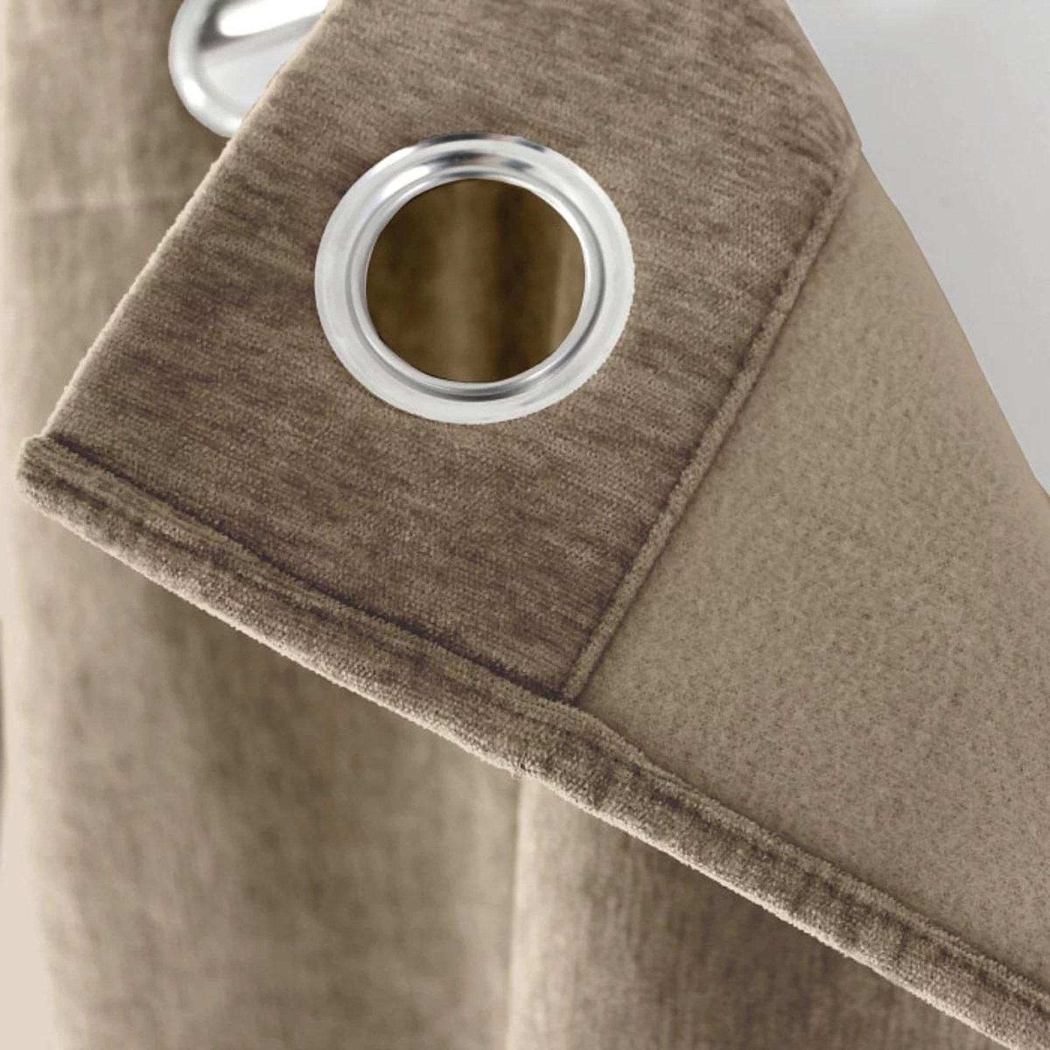 Voir la diapositive 2 : Eden 1 rideau thermique velvet design et moderne