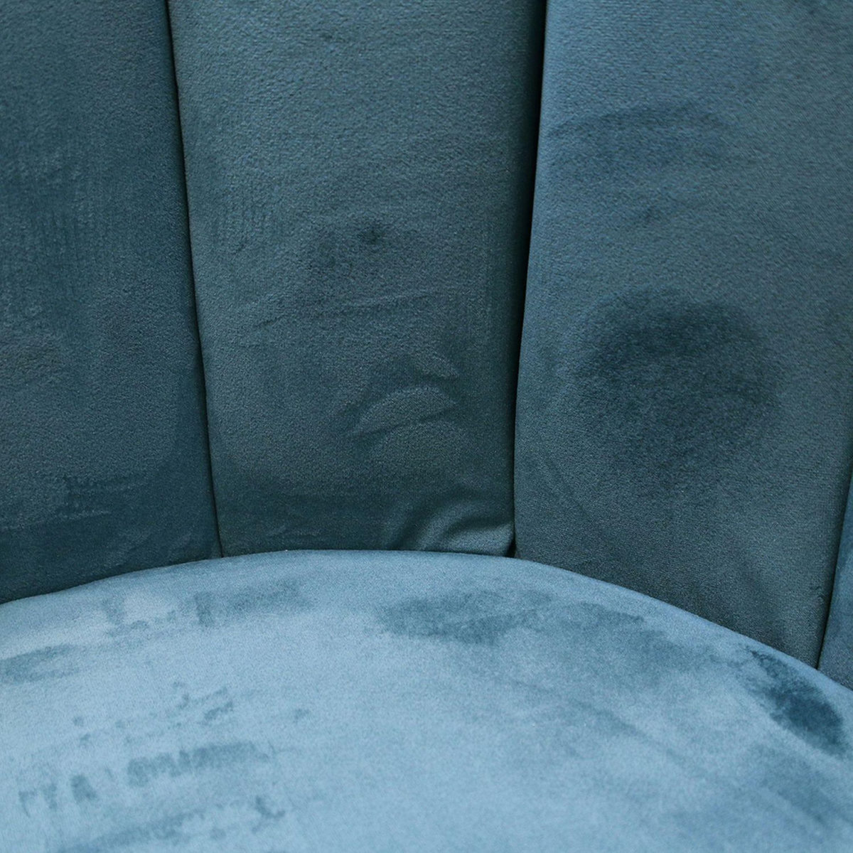 The Home Deco Factory Chaise design effet velours Ariel