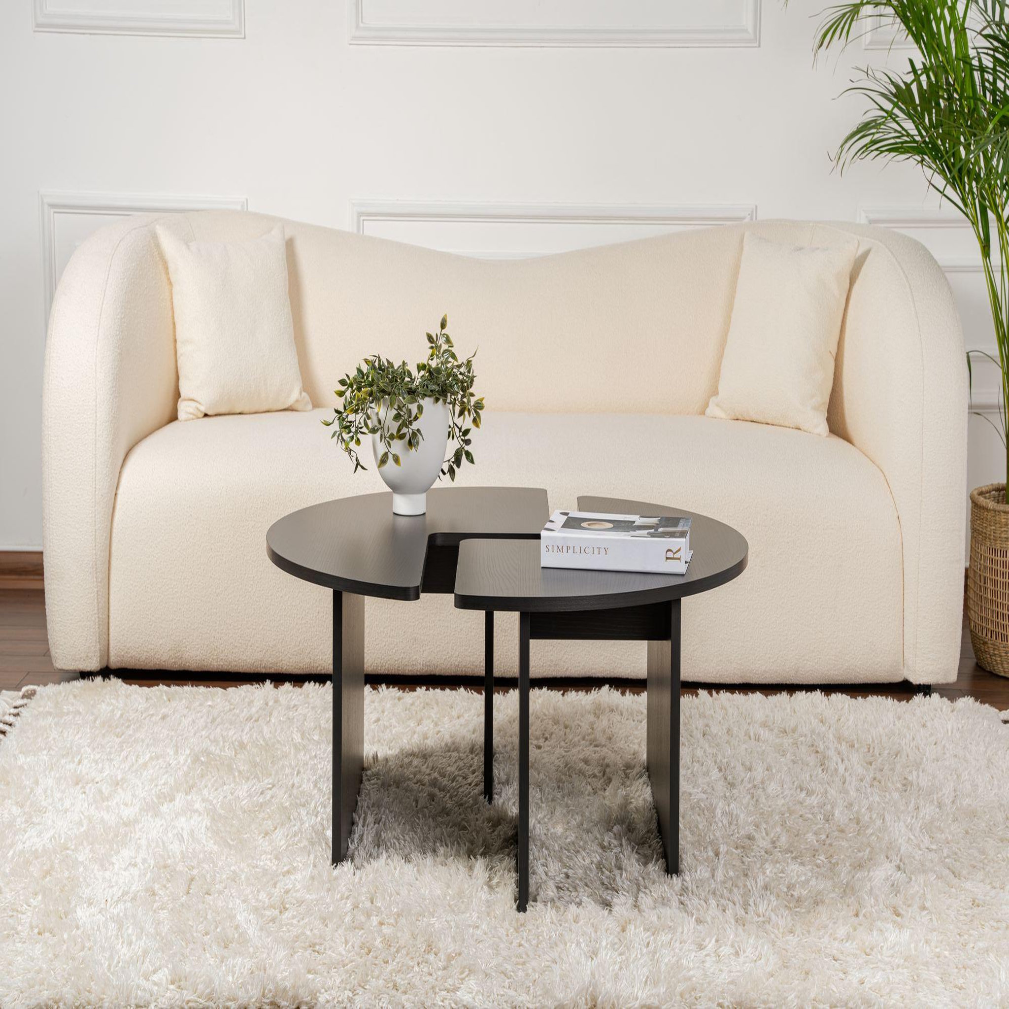 Voir la diapositive 3 : Habitat et Jardin Table basse en bois  moira  90 x 90 x 41 cm - bois noir