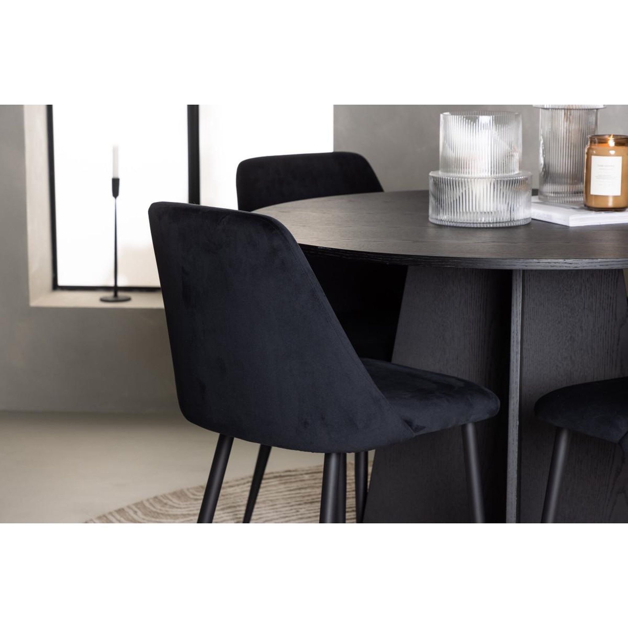 Voir la diapositive 4 : Paris Prix Ensemble table à manger & 4 chaises  bootcut & night  110cm noir