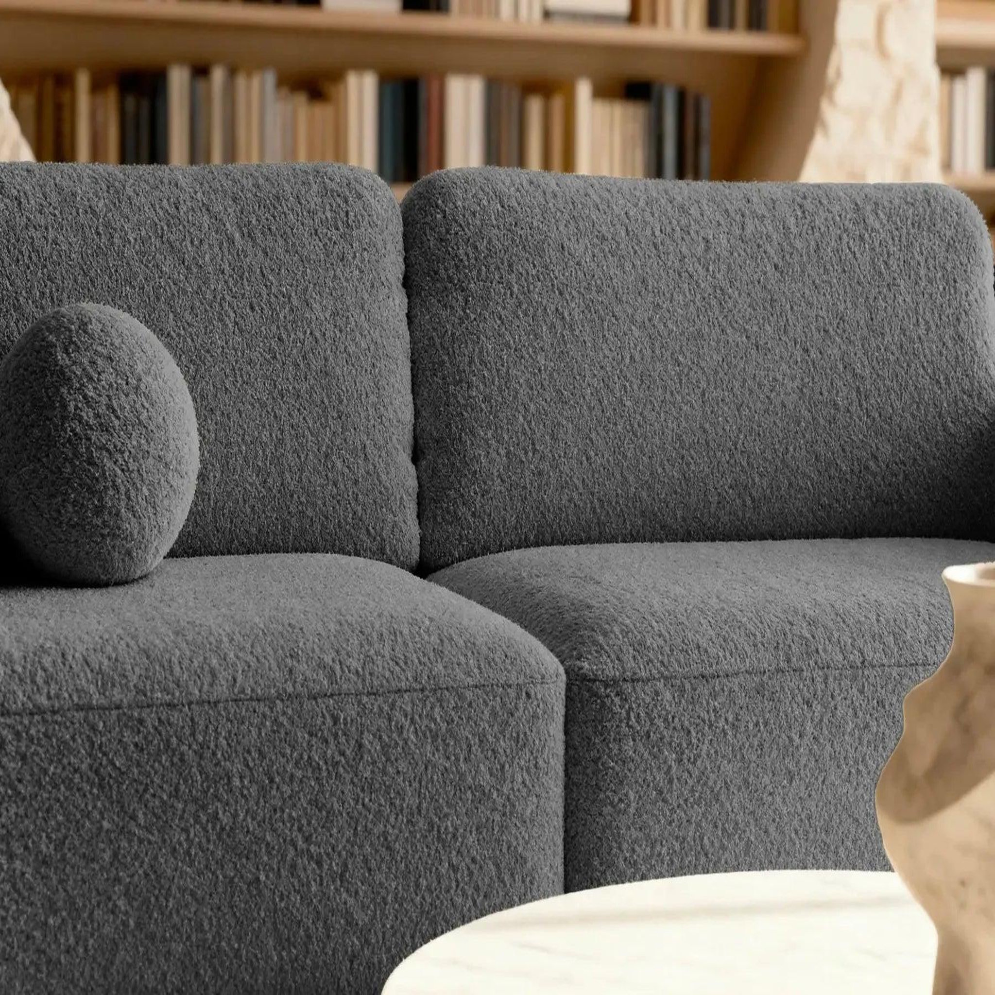 Voir la diapositive 4 : CASANOVA PARIS Gigi - canapé droit convertible tissu bouclette
