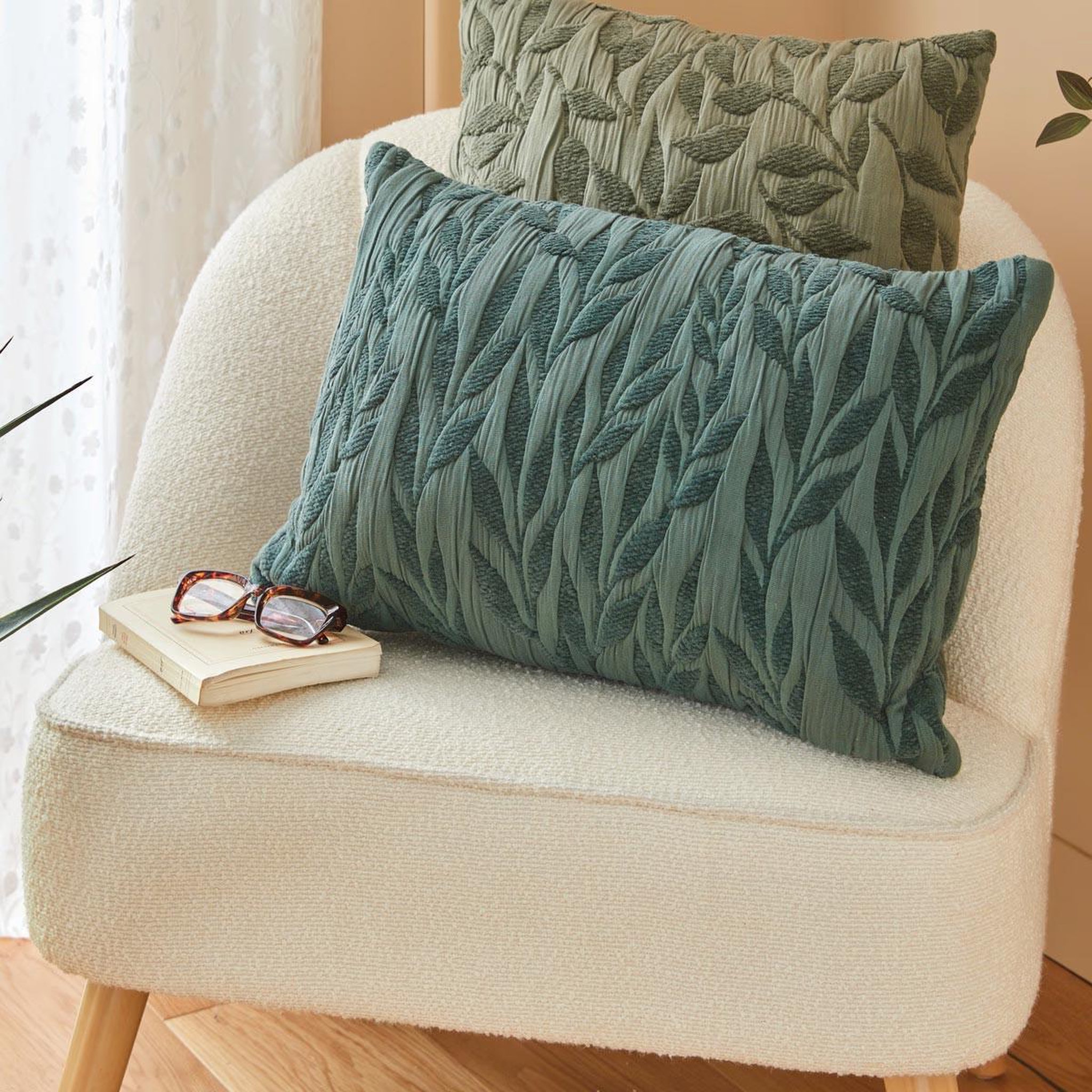 Voir la diapositive 4 : ATMOSPHERA Coussin déco jacquard  lethon  50x50cm vert clair