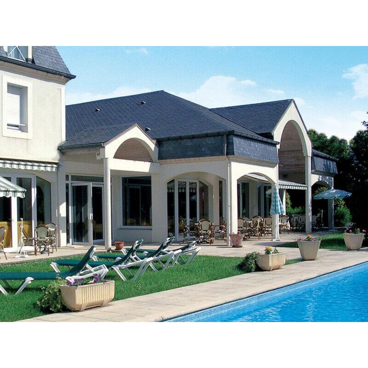 Smartbox 2 jours avec accès spa dans un hôtel 4* - Coffret Cadeau Séjour